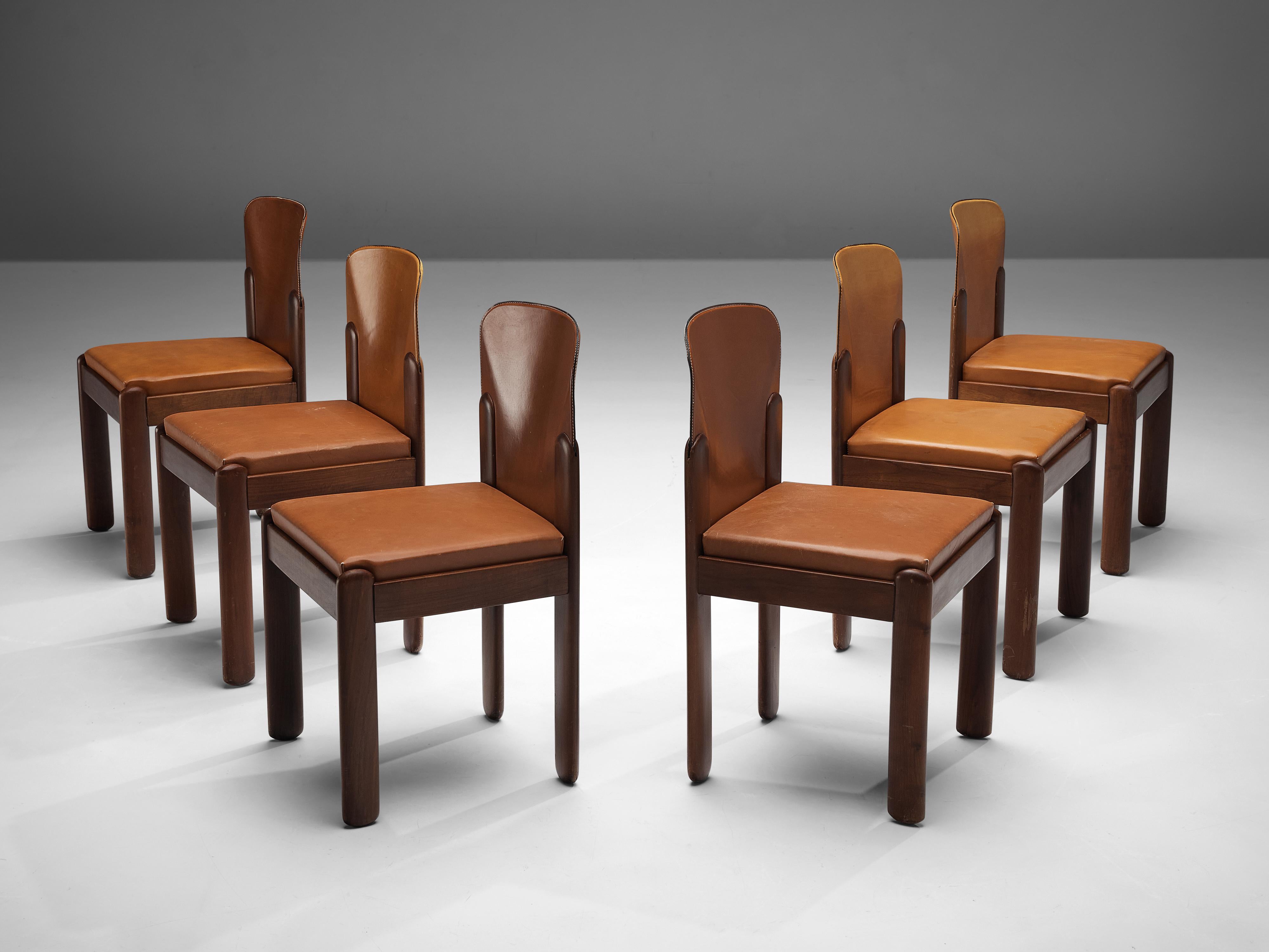 Silvio Coppola for Bernini, six dining chairs model '330', cognac leather, wood, Italy, 1960s

Wonderful set of six dining chairs by Italian designer Silvio Coppola. These aesthetically well balanced chairs strongly convince with the contrast