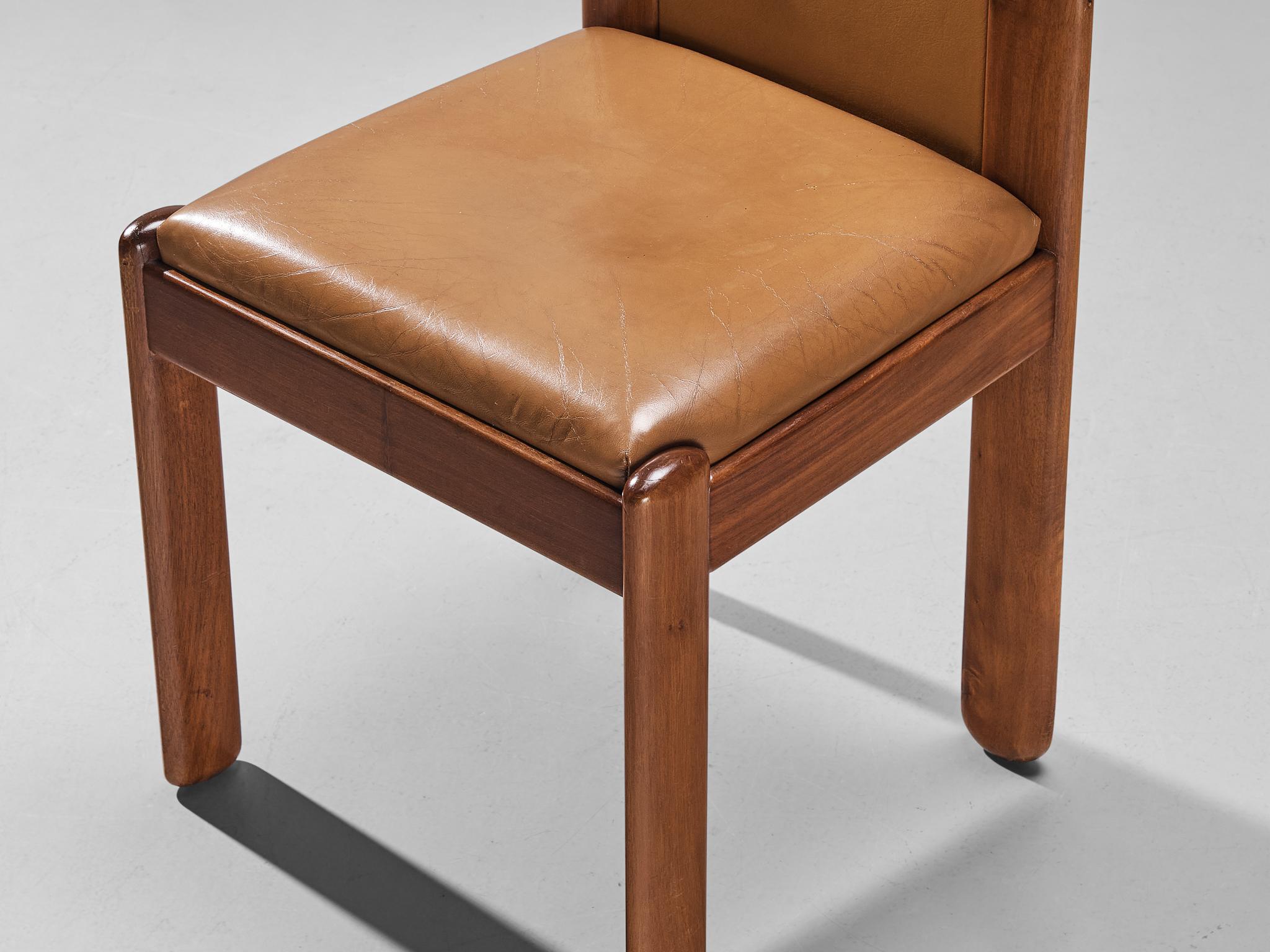 Mid-20th Century Silvio Coppola for Bernini Set of Four Dining Chairs in Leather and Walnut