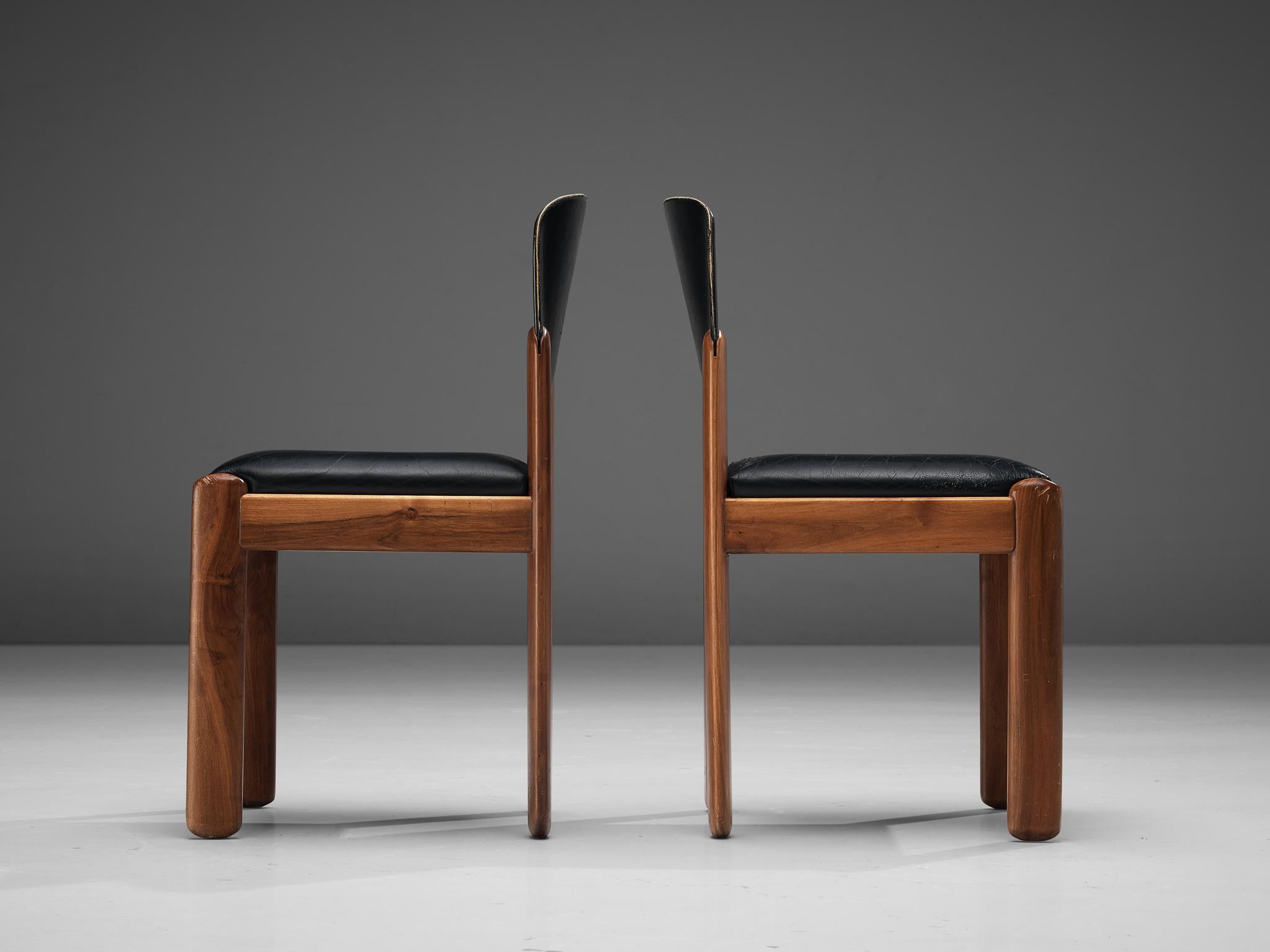 Silvio Coppola for Bernini Set of Six Dining Chairs in Walnut and Black Leather In Good Condition In Waalwijk, NL