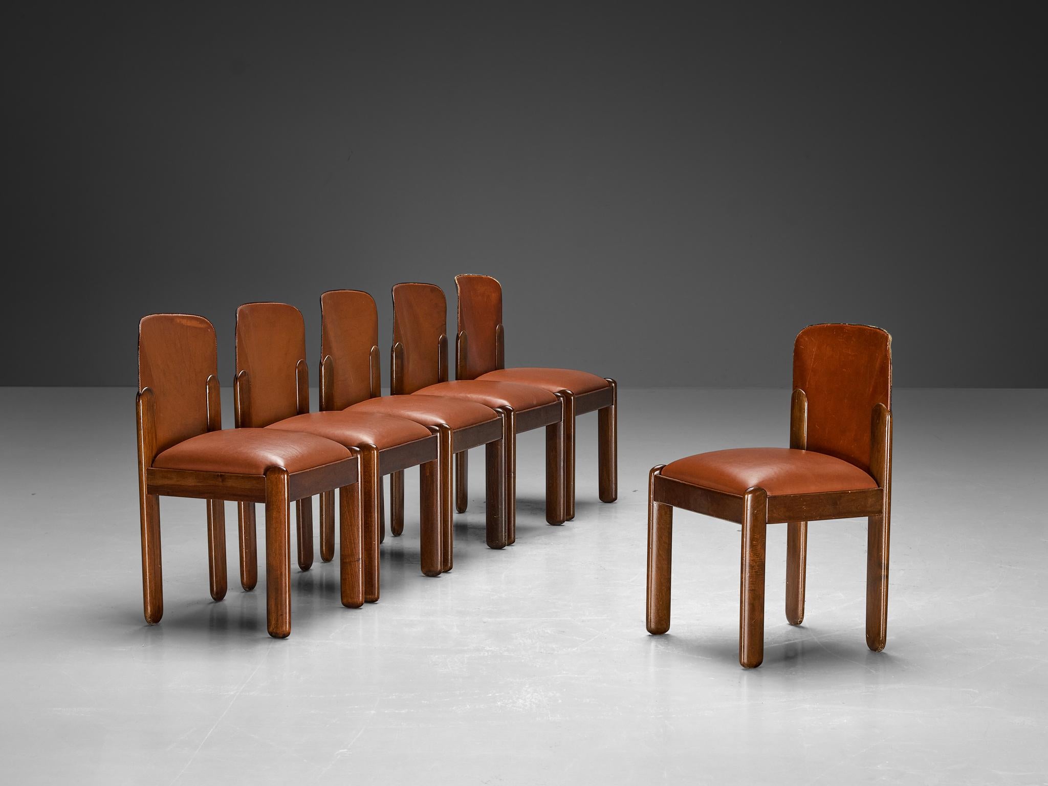 Silvio Coppola for Bernini, set of six dining chairs, model '330', red brown faux leather, walnut, Italy, 1969

Wonderful set of dining chairs in brown with a red hue leatherette and walnut wood by Italian designer Silvio Coppola. These