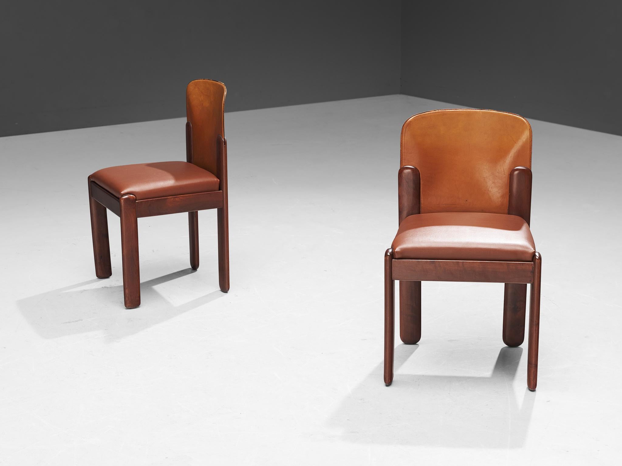 Silvio Coppola for Bernini Set of Twelve Dining Chairs in Leather 3