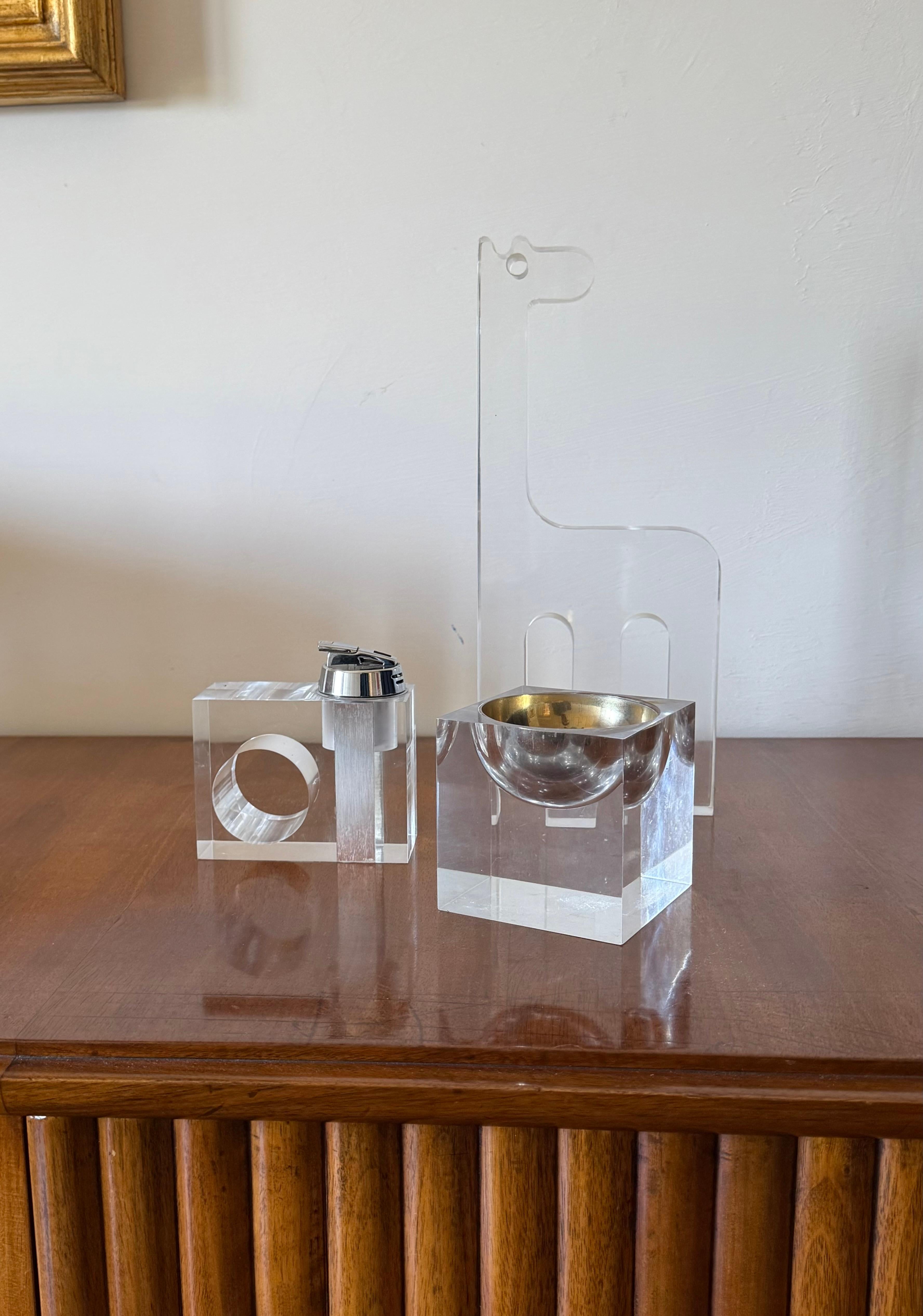 Silvio Russo, escultura jirafa de lucite, Guzzini Italia años 70 Era espacial en venta