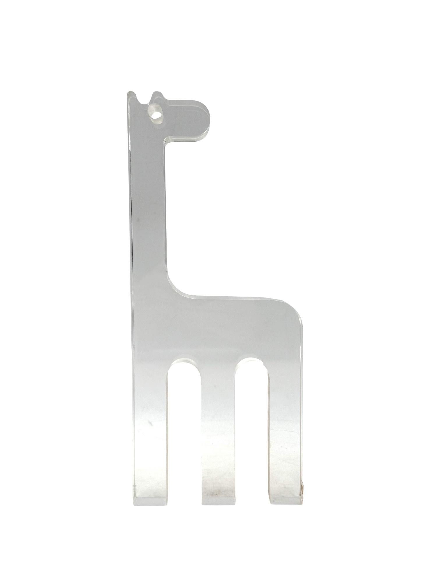 Silvio Russo, escultura jirafa de lucite, Guzzini Italia años 70 en venta 1