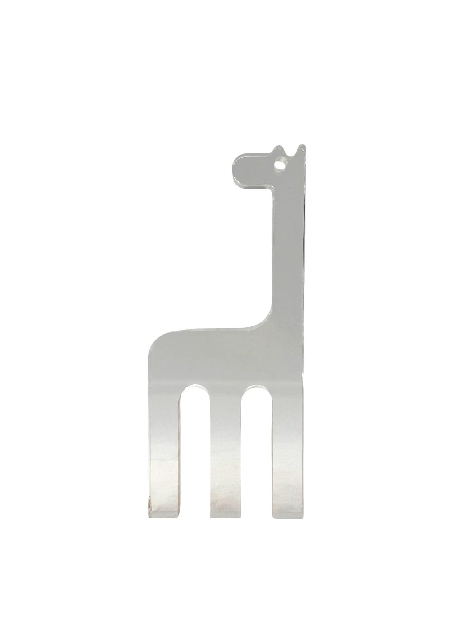 Silvio Russo, escultura jirafa de lucite, Guzzini Italia años 70 en venta 2