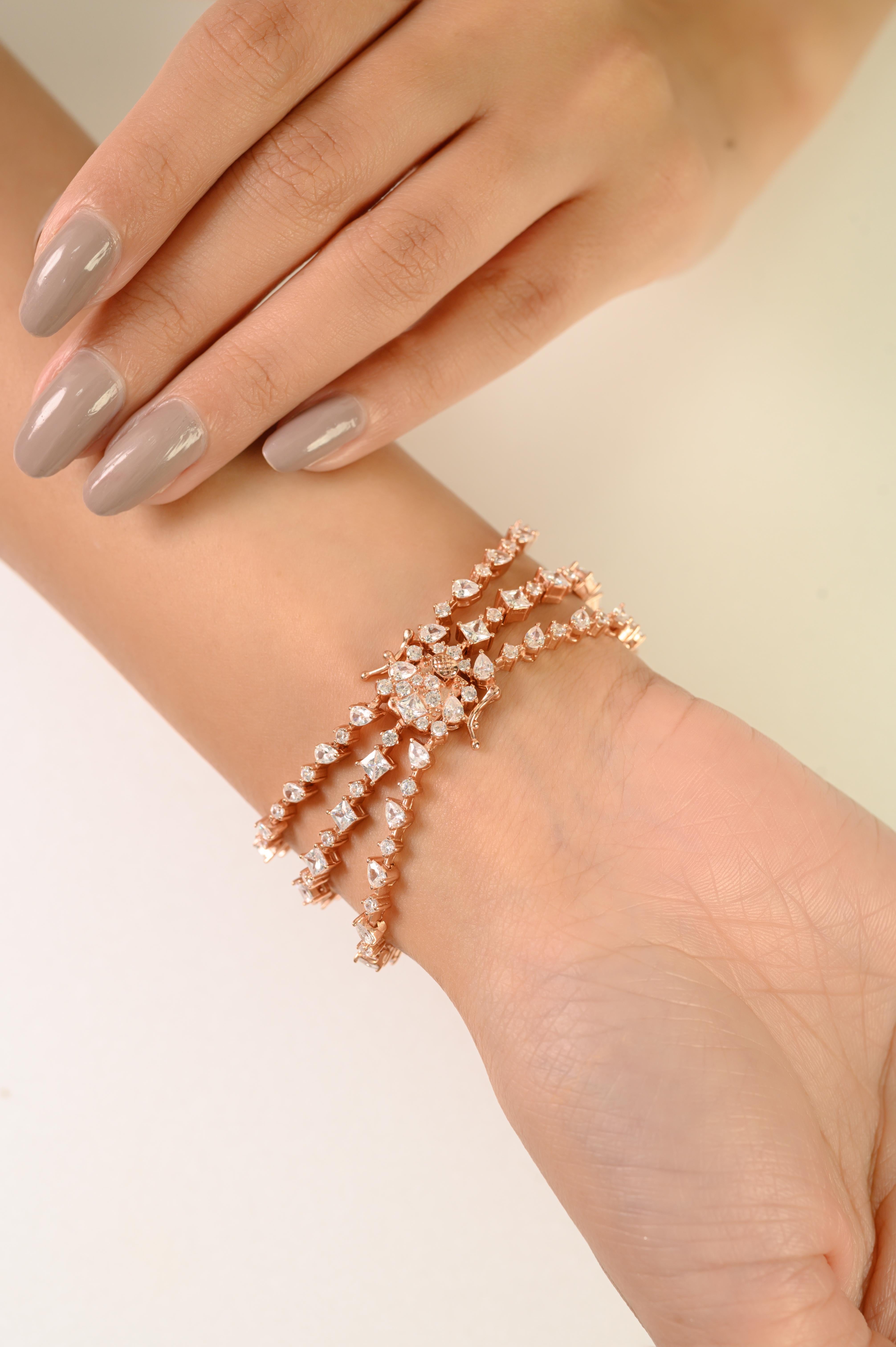 Silvoora Bracciale a tre file di zirconi bianchi in oro rosa e argento 925 Regalo di Natale in vendita 2