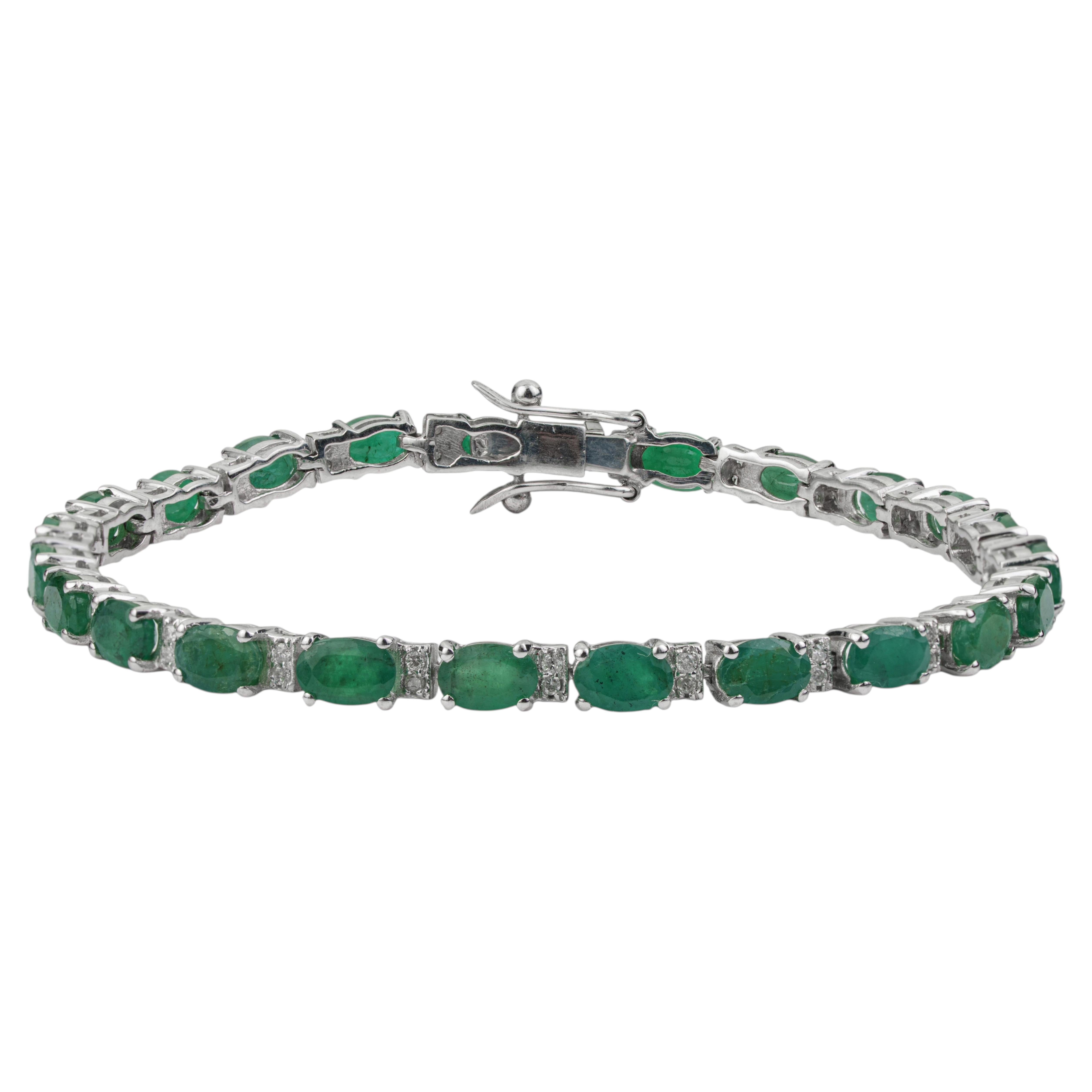 Silvorra 10,5ct Oval Smaragd & Diamant 7 Zoll Tennis-Armband in Sterling Silber