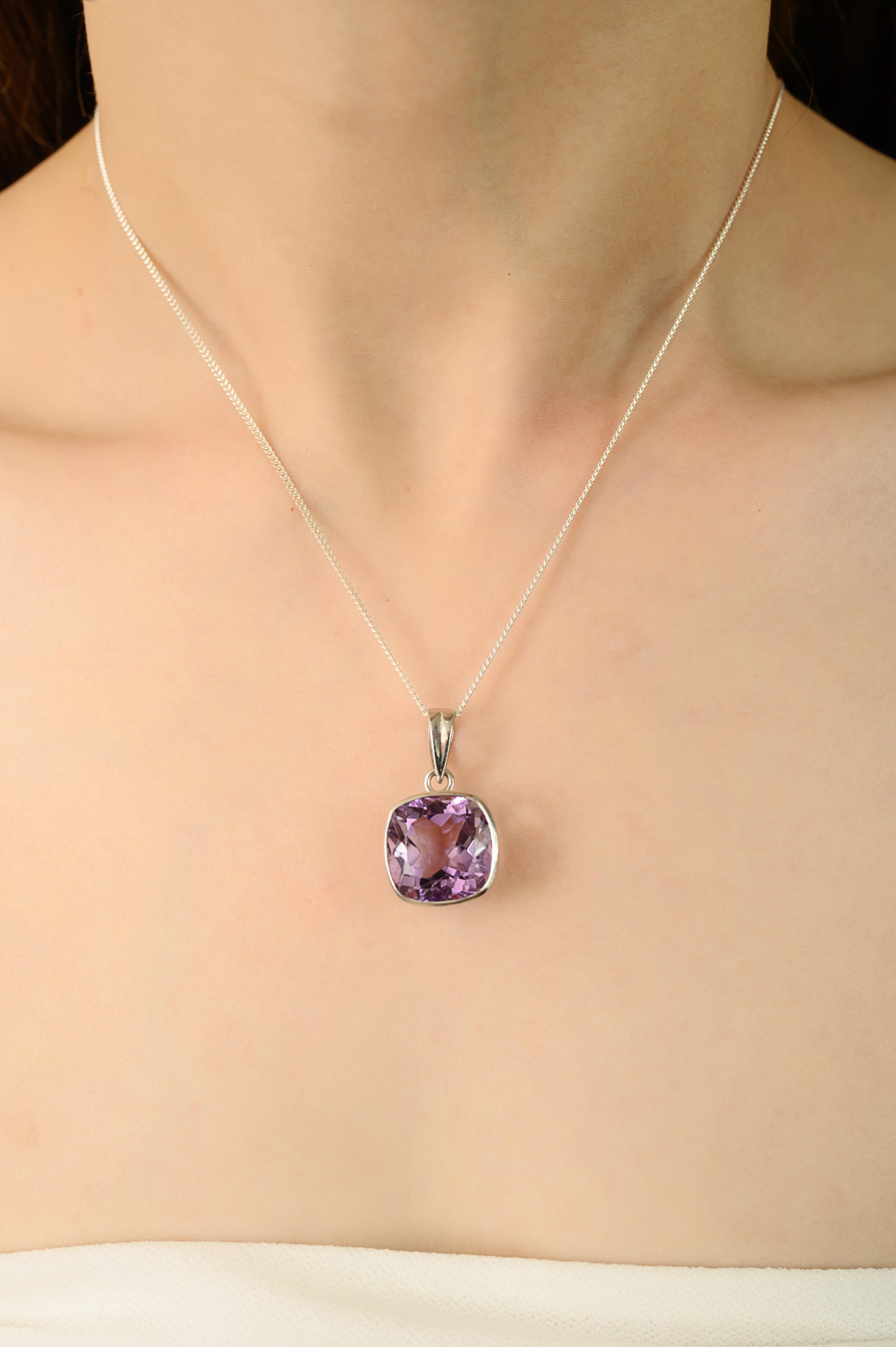 Silvorra 14.37Ct Cushion Cut Natural Amethyst Solitaire Pendant 925 Solid Silver For Sale 3