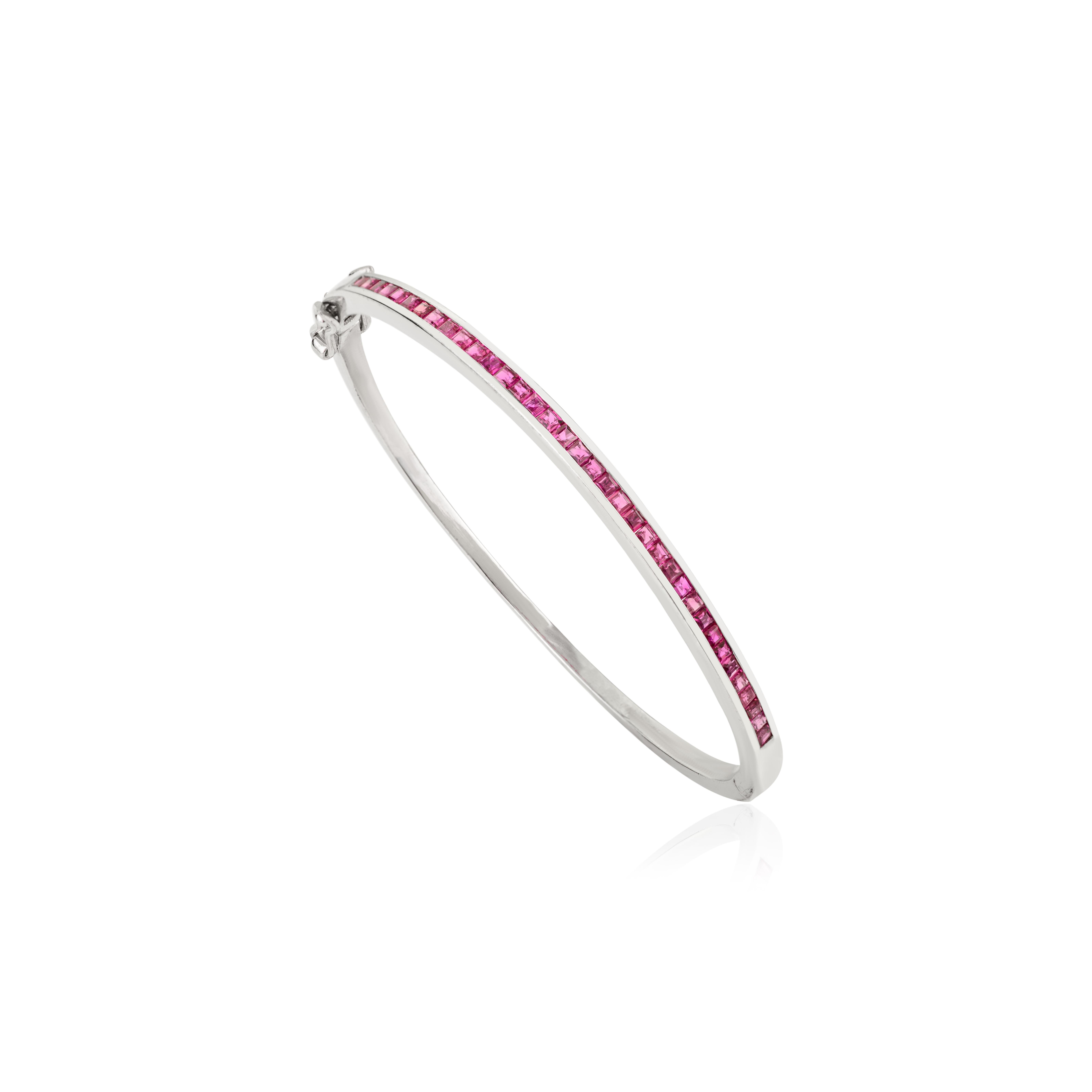 Art Nouveau Silvorra 1.6 Ct Natural Ruby Stackable Silver Bangle Bracelet for New Year Gift For Sale