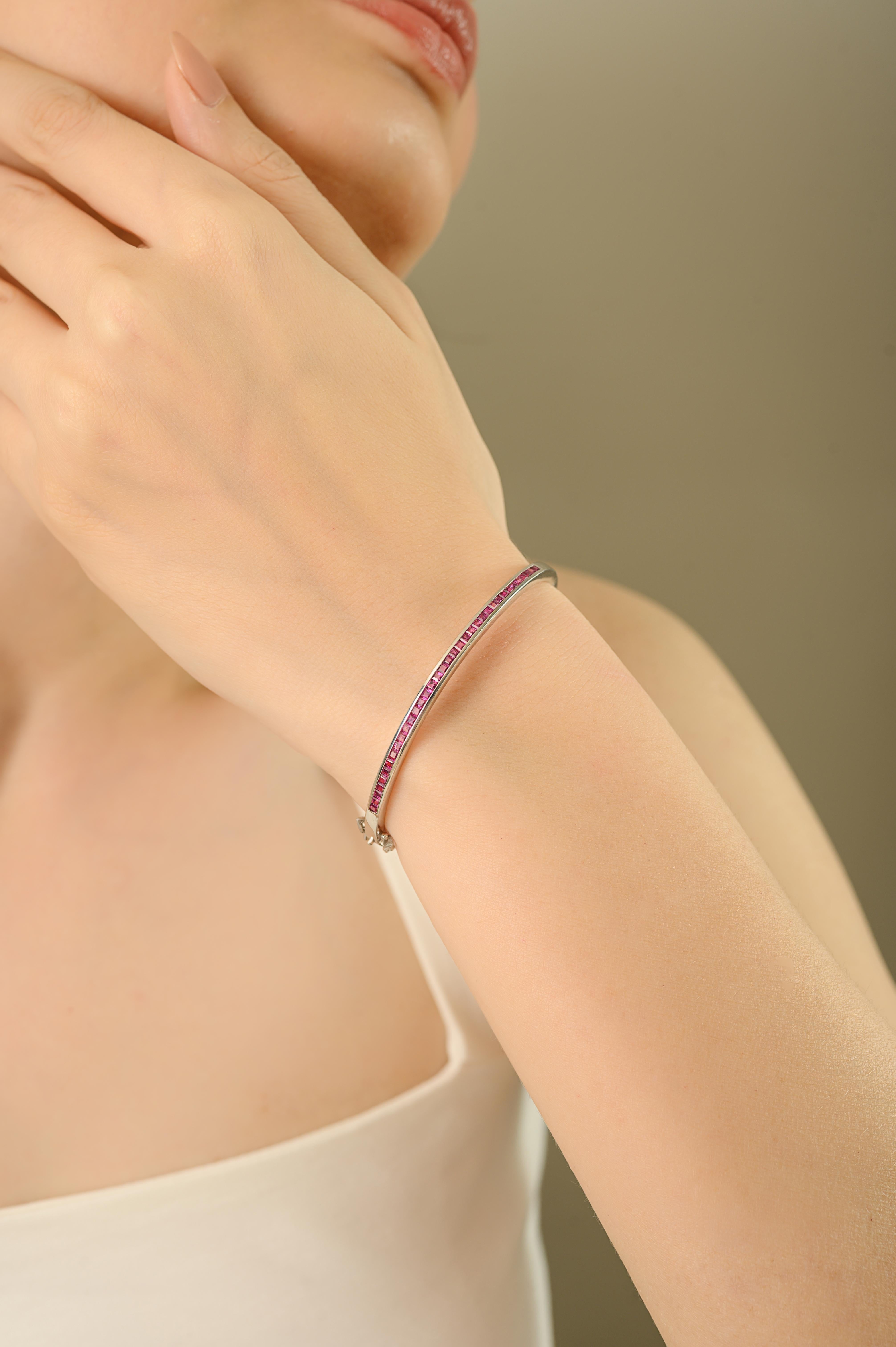 Square Cut Silvorra 1.6 Ct Natural Ruby Stackable Silver Bangle Bracelet for New Year Gift For Sale