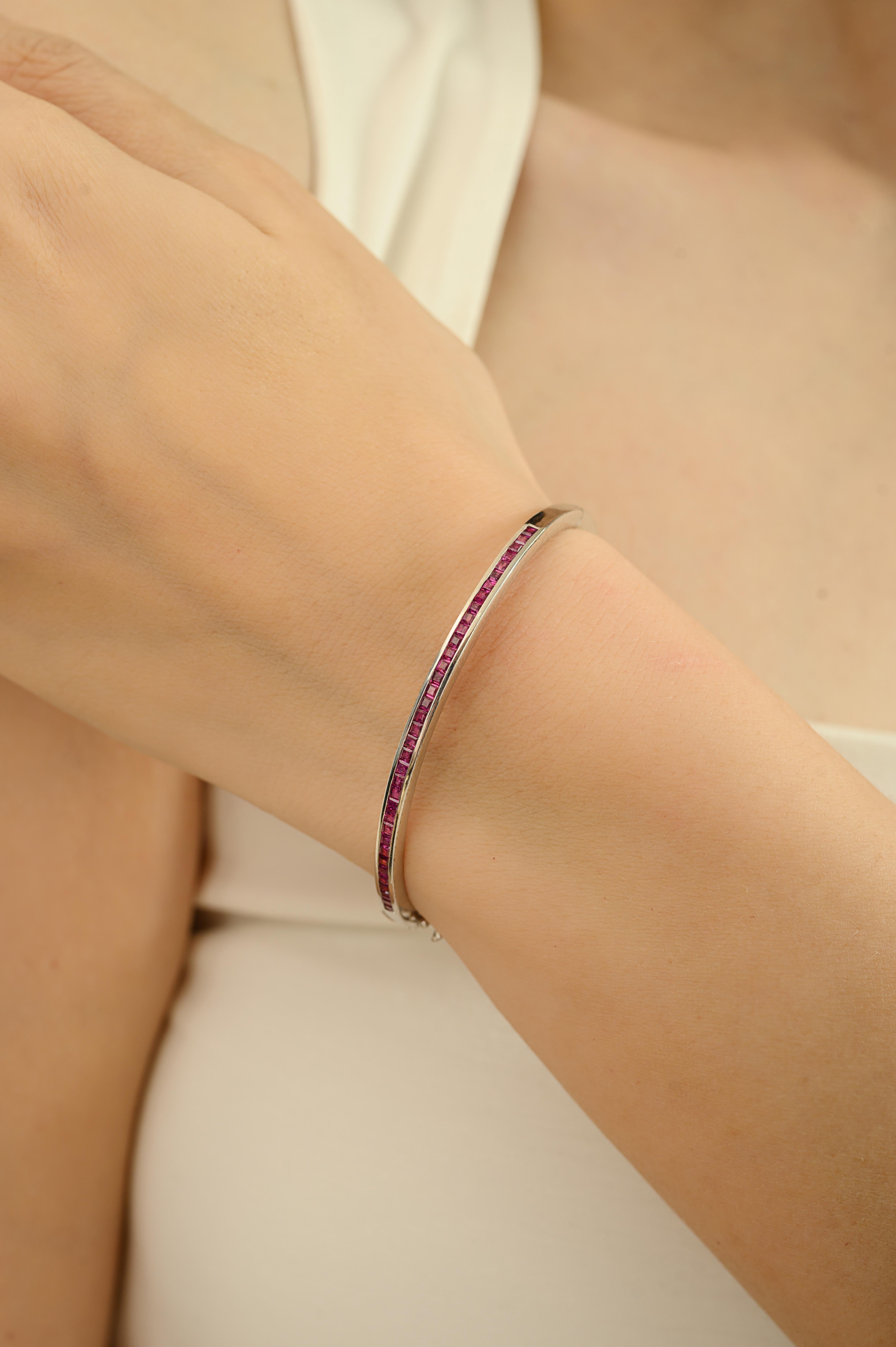 Silvorra 1.6 Ct Natural Ruby Stackable Silver Bangle Bracelet for New Year Gift For Sale 2