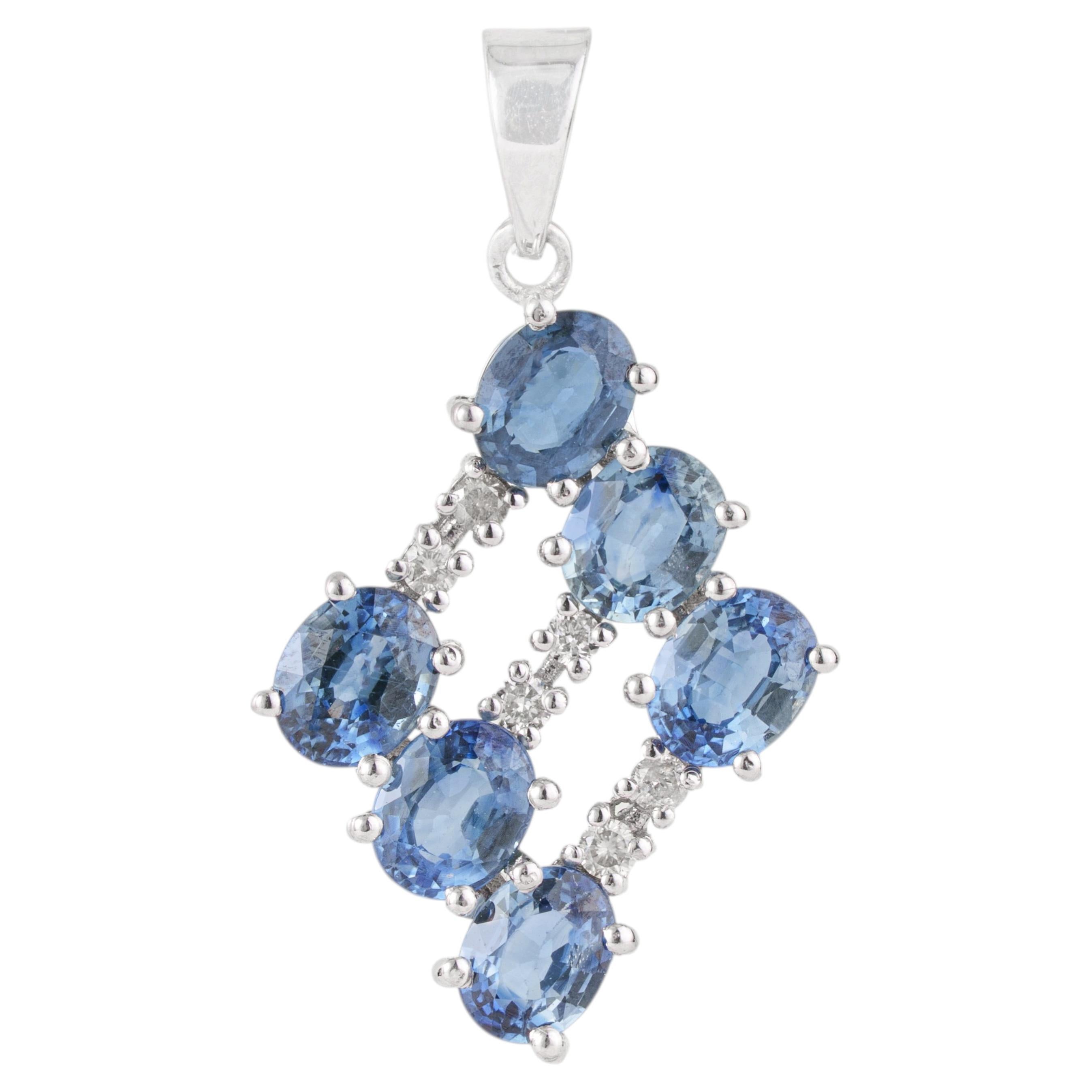 Ciondolo geometrico Silvorra con zaffiro ovale da 2,10 carati e diamanti, in argento sterling 925 in vendita