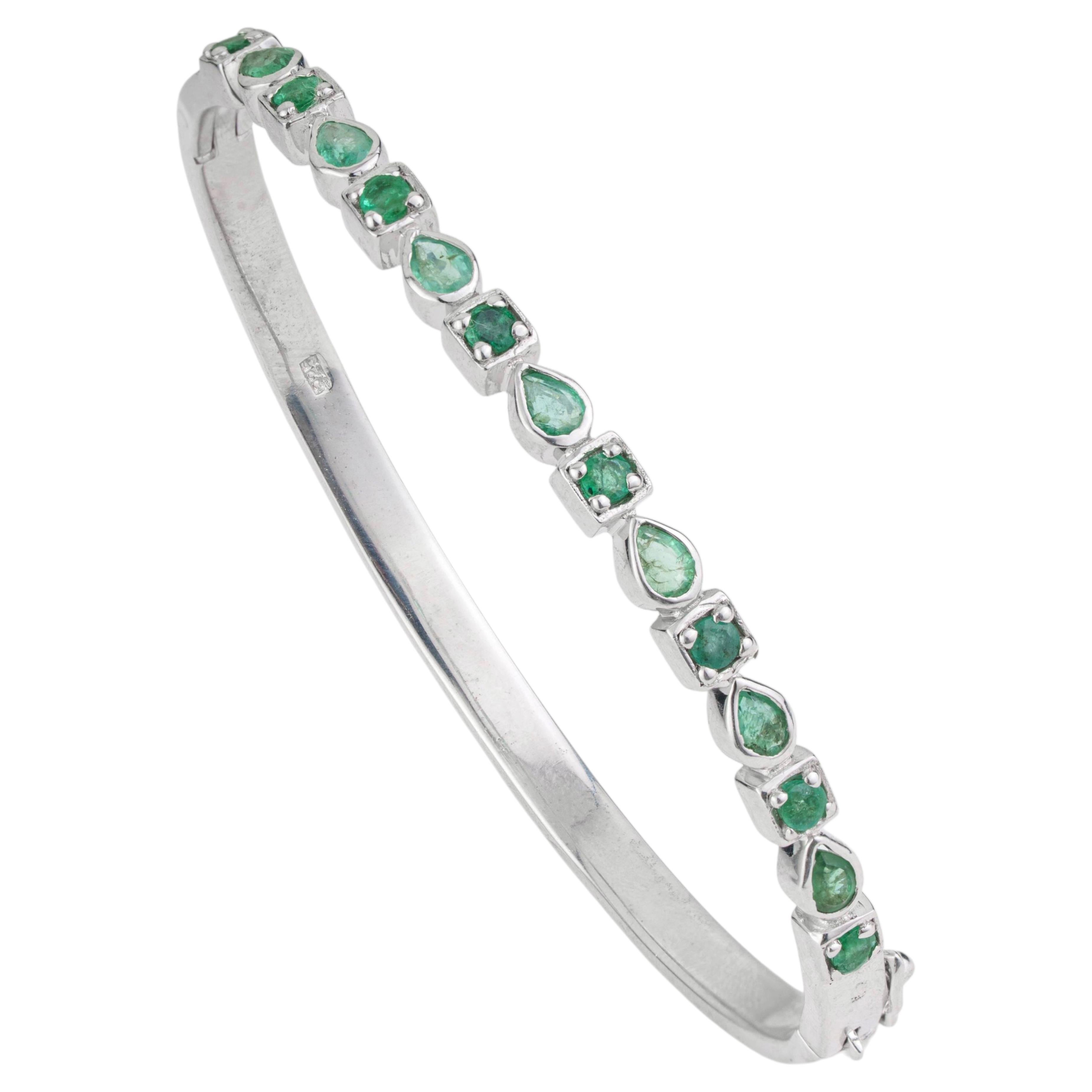 Silvorra 2.61ct Multi Shape Pear & Round Emerald Bangle Bracelet in 925 Silver