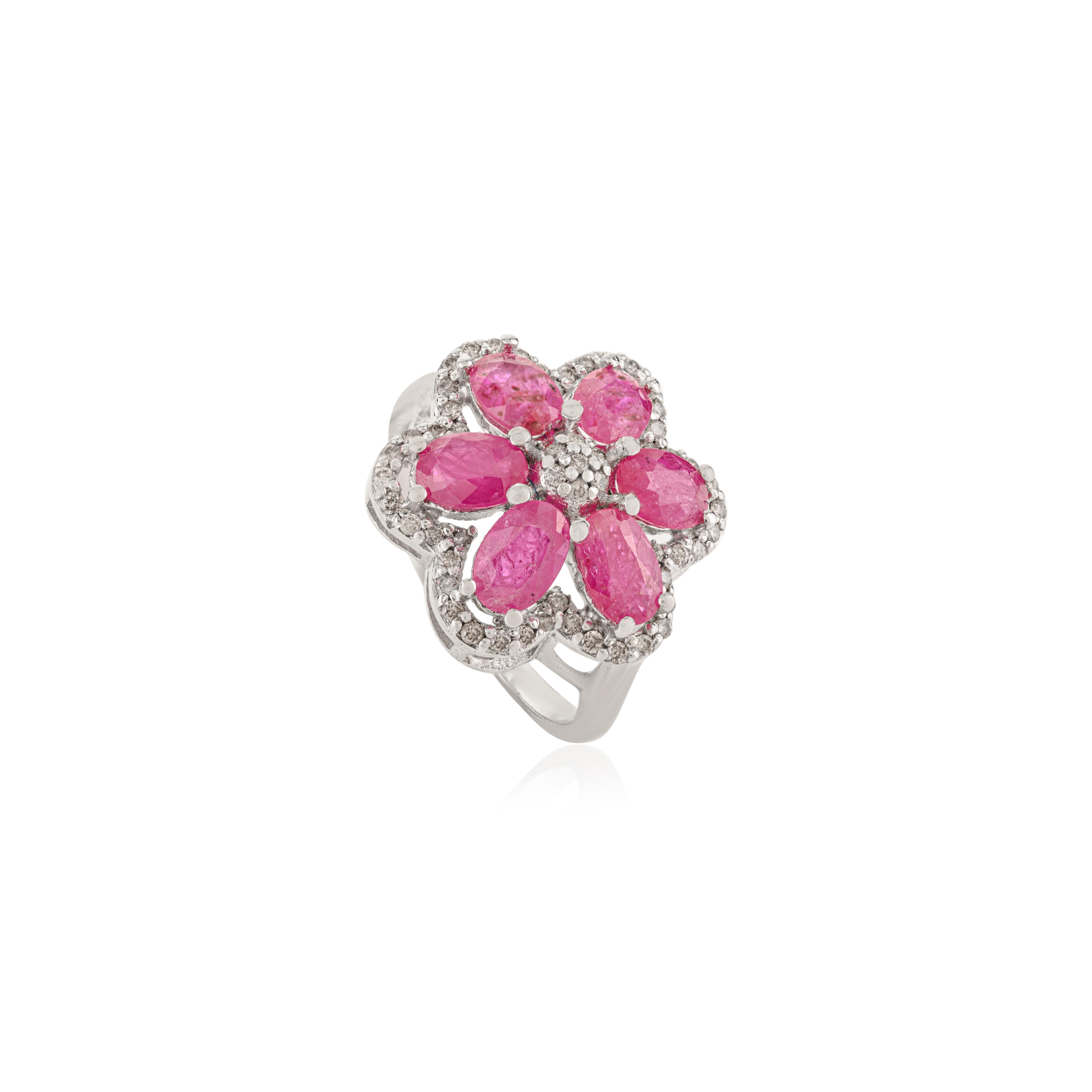 Im Angebot: Silvorra 3,2 Karat natürlicher Rubin und Diamant Blumenring aus 925 Sterling Silber () 5
