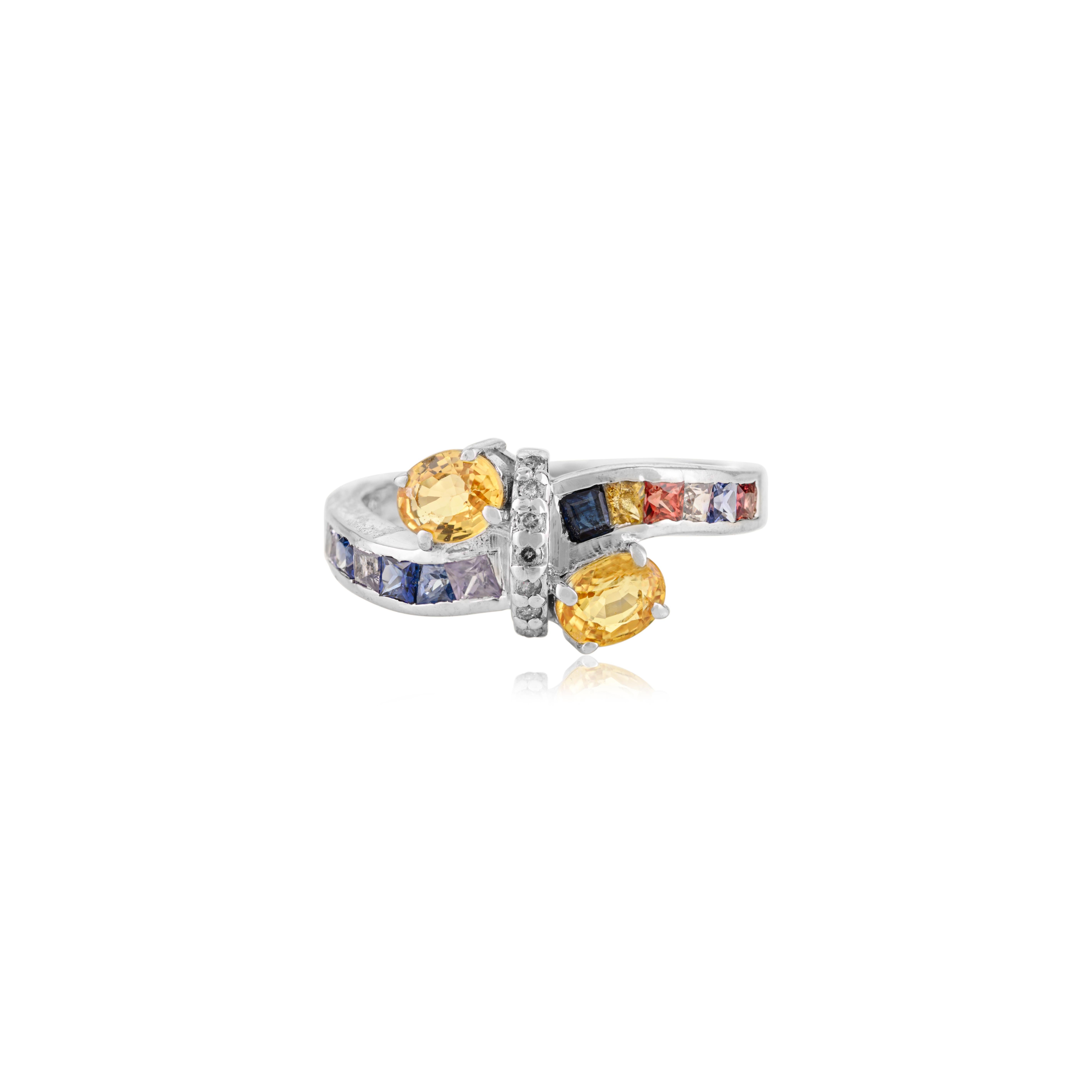 Im Angebot: Silvorra 3,25 Karat Natürlicher Multi Saphir & Diamant Bypass Ring in 925 Silber () 3