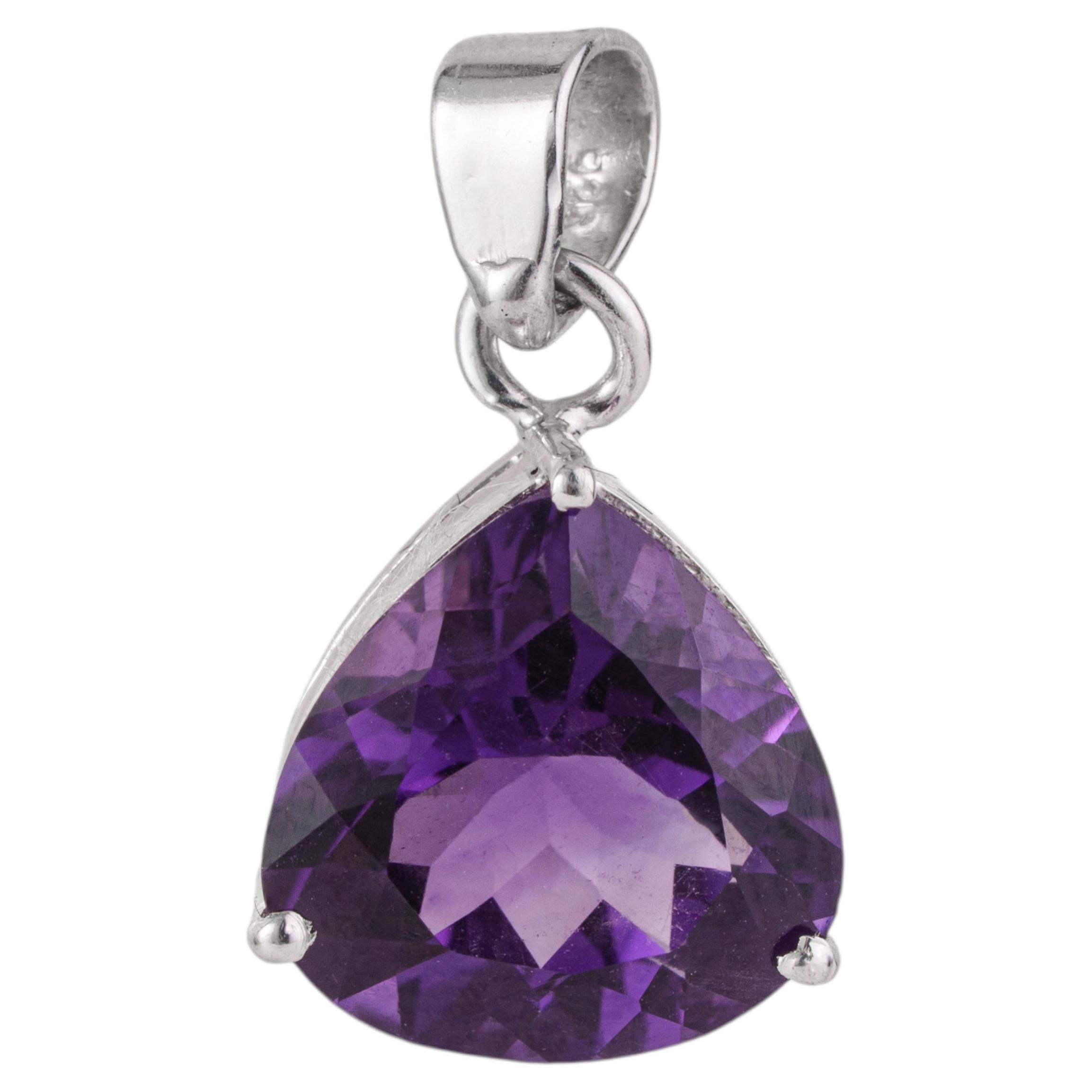 Silvorra Solitär-Anhänger mit einem violetten Amethyst im Trillion-Schliff von 3,36 Karat aus 925er Silber