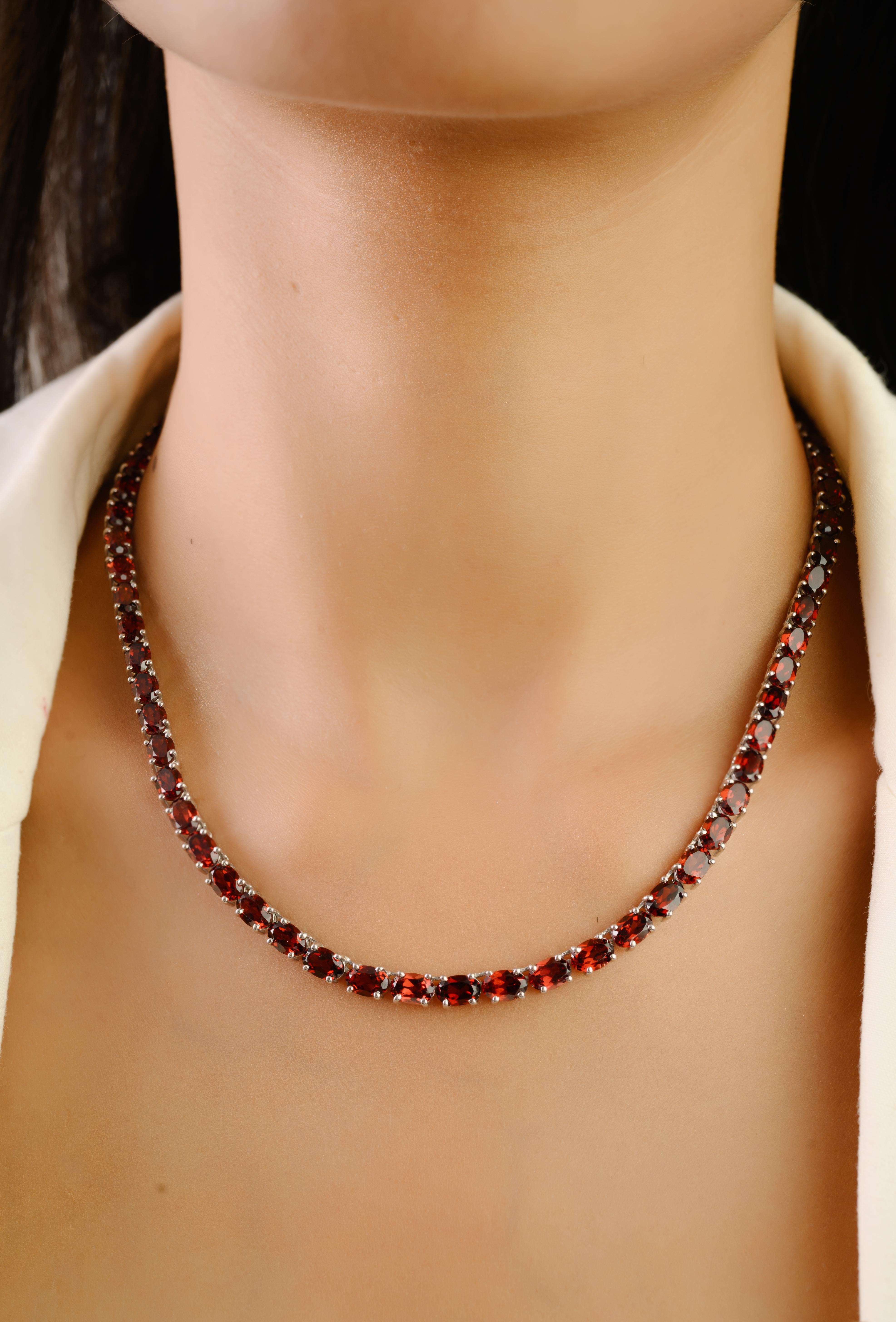Silvorra 37,59 Ct natürlichen Granat Januar Geburtsstein 925 Silber Tennis Halskette (Ovalschliff) im Angebot