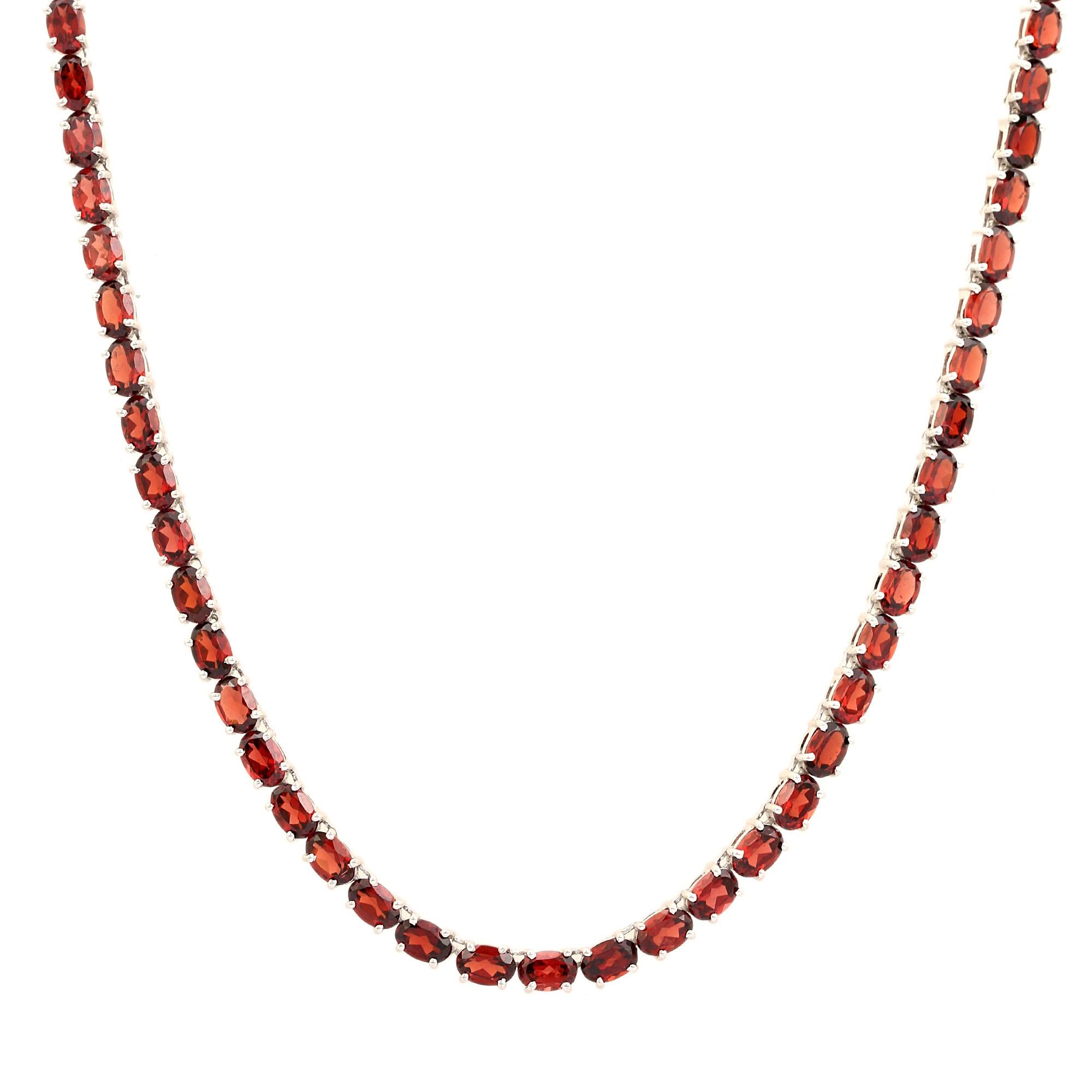 Silvorra 37,59 Ct natürlichen Granat Januar Geburtsstein 925 Silber Tennis Halskette im Zustand „Neu“ im Angebot in New York, NY