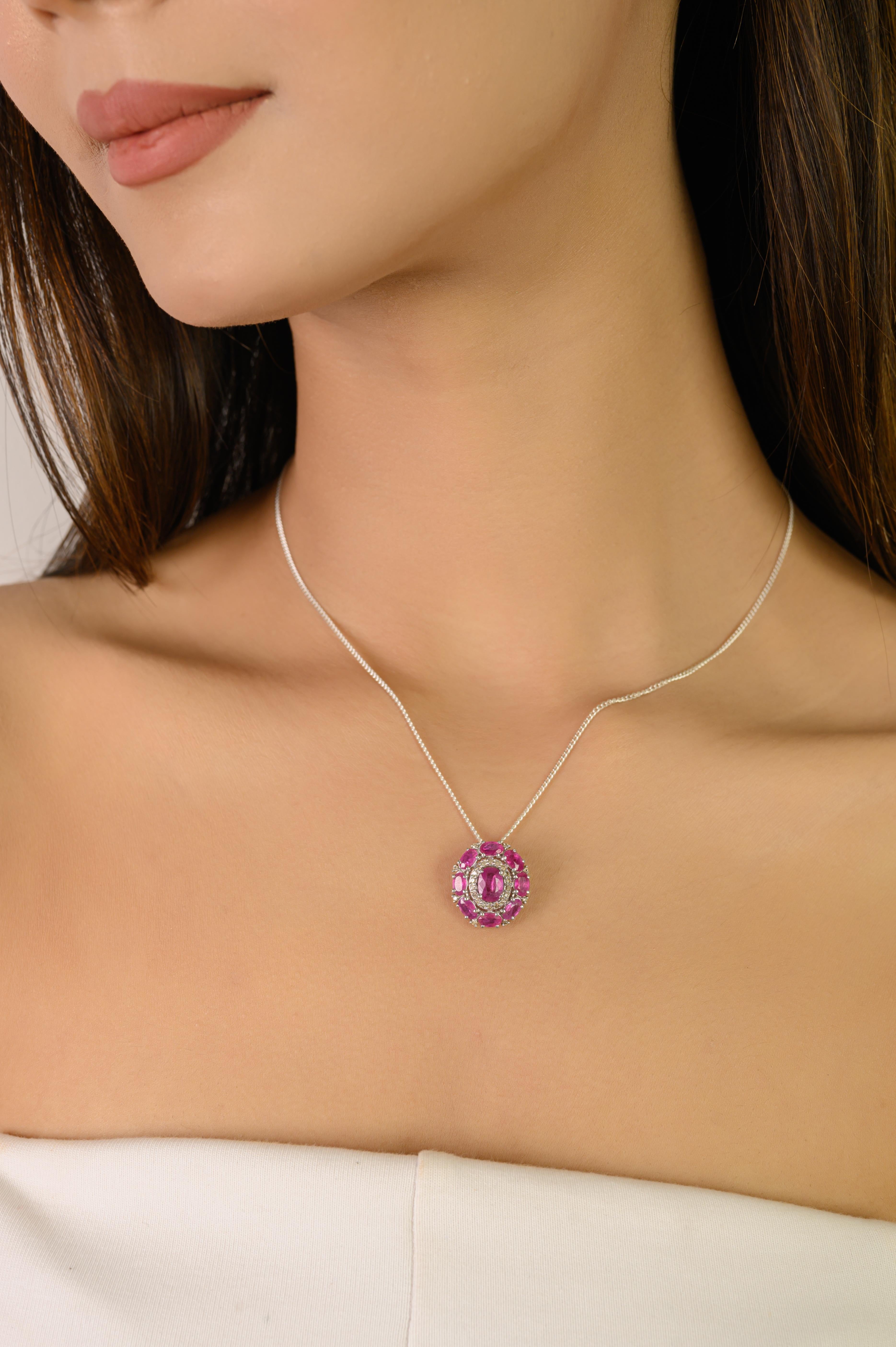 Ciondolo a raggiera con diamante e rubino naturale ovale da 4,65 carati in argento 925 A. Silver in vendita 2