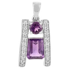 A Silver Pendentif en argent sterling à deux pierres avec améthyste de 5,22 carats et zircons en halo