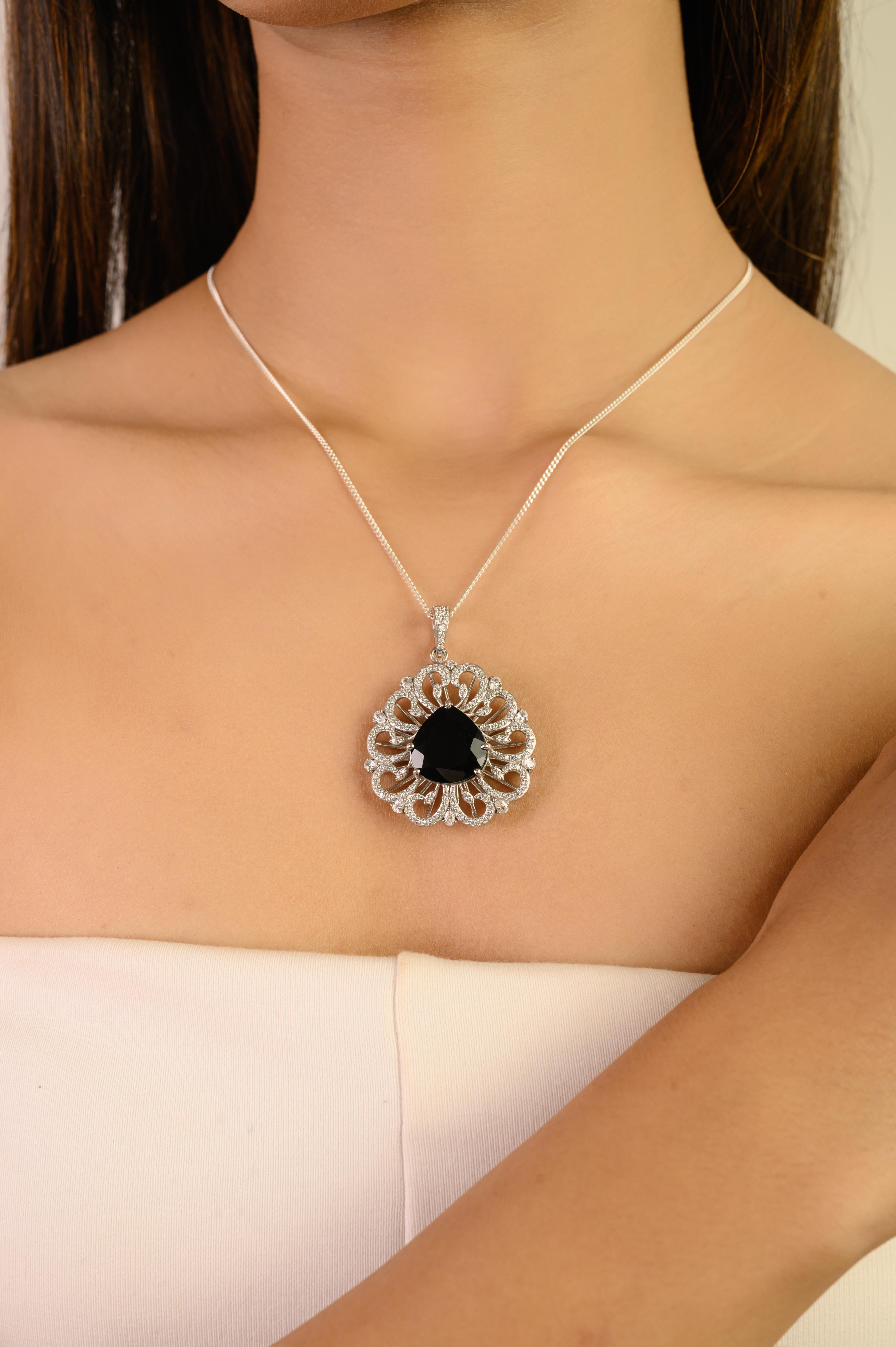 Ciondolo in argento 925 di Silvorra da 8,8 carati con onice nero e zircone a forma di perla in vendita 2