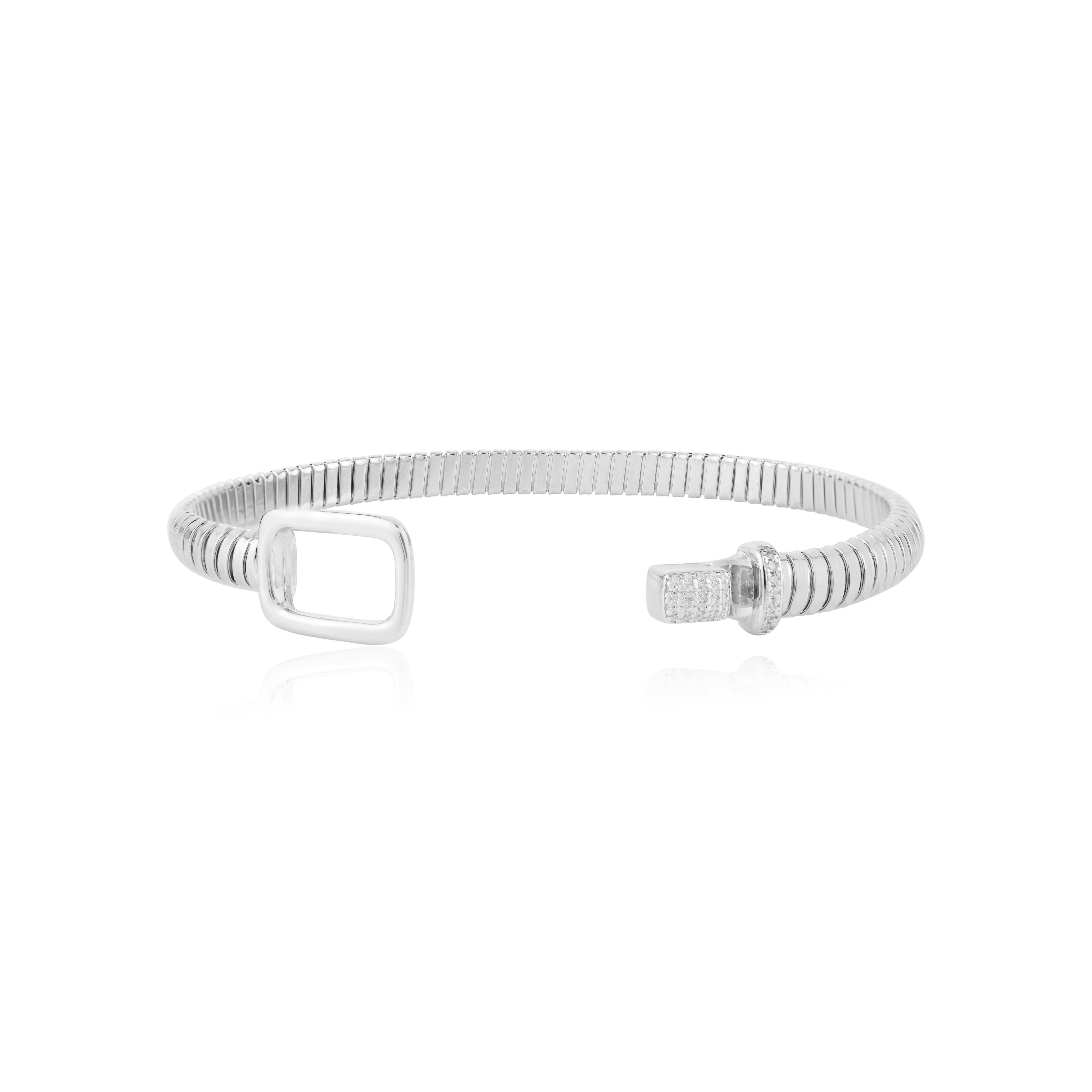 Bracciale con fibbia moderna a coste in argento 925 di Silvorra con zirconi scintillanti in vendita 1