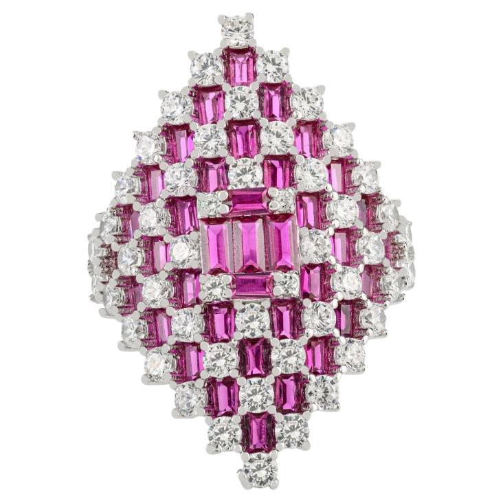 Anello da cocktail modernista in argento 925 di Silvorra con Baguette Cubic Zirconia rossa e bianca