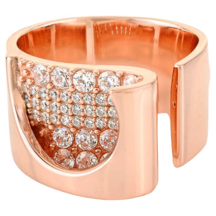 En vente :  A Silver Silver Rose Gold Wide Wrap Band Ring with Sparkling Cubic Zirconia (bague en argent 925 et or rose avec zircon cubique étincelant)