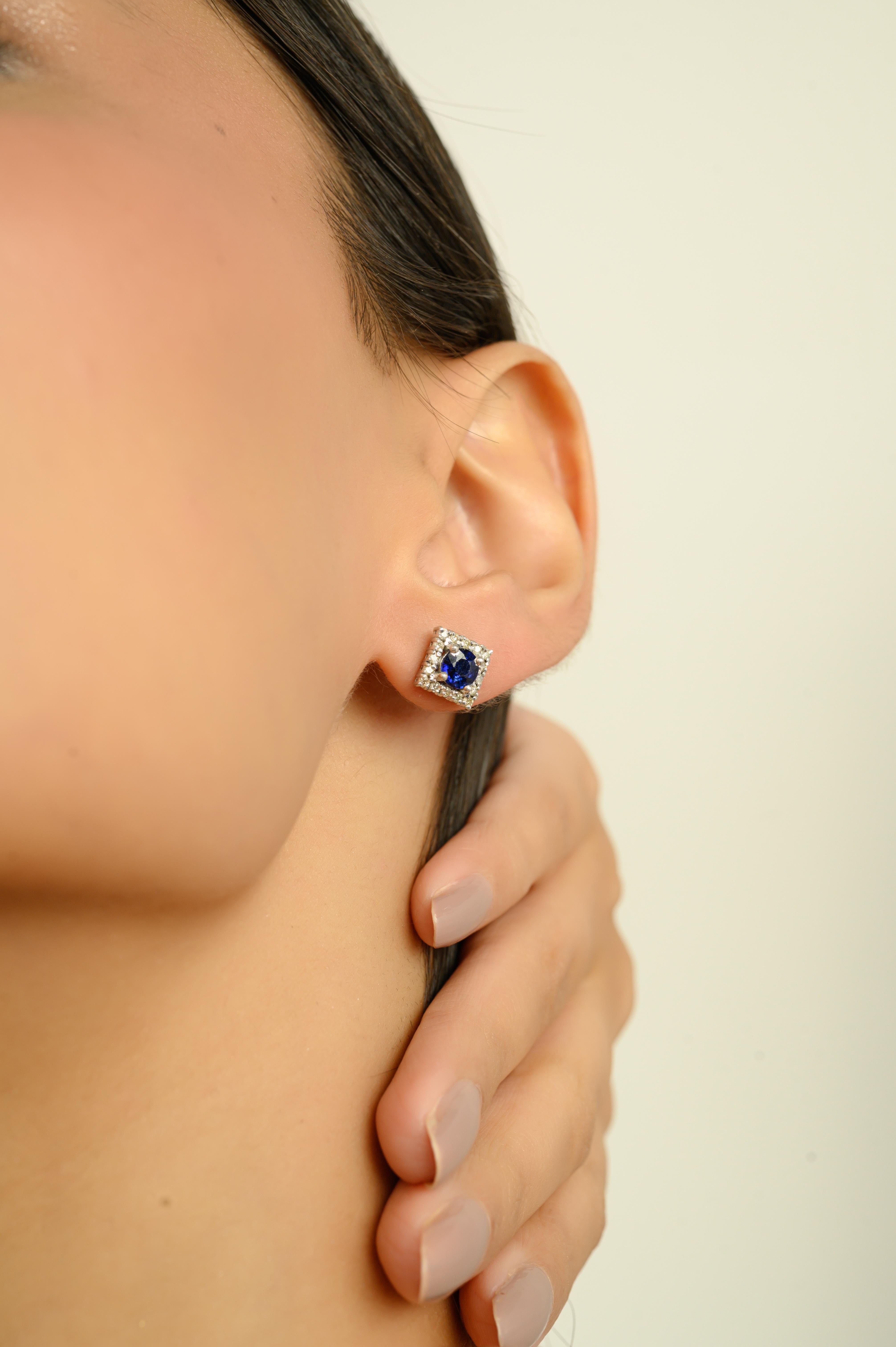 Taglio rotondo Orecchini quadrati in argento 925 di Silvorra con zaffiro blu e diamanti a raggiera in vendita