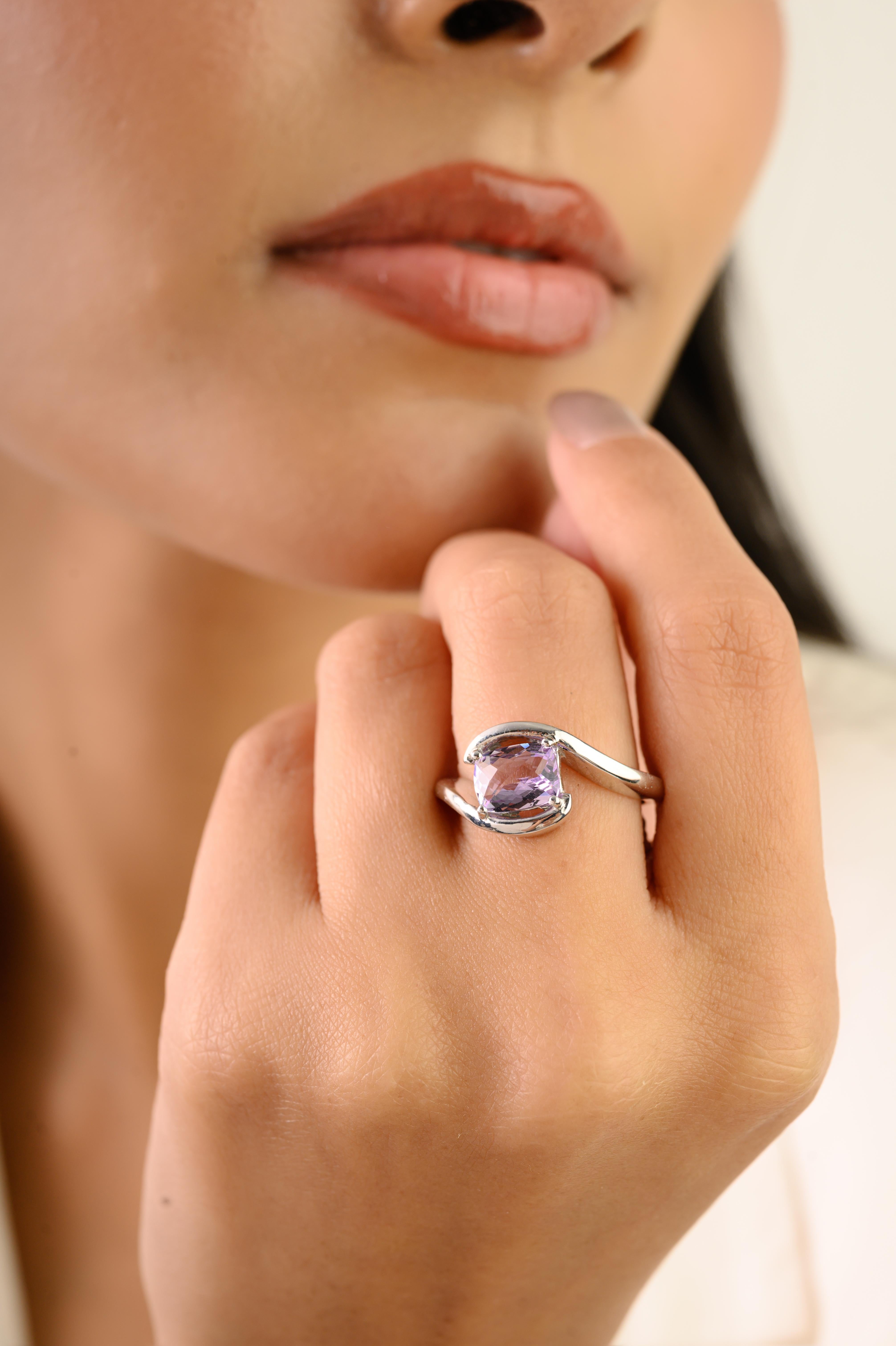 in vendita:  Anello solitario di ametista naturale in argento 925 A. Silver con taglio a cuscino da 1,72 TC 2