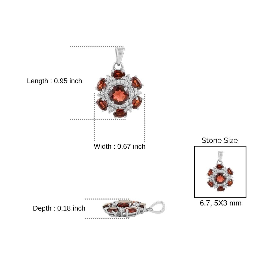 Ciondolo a forma di fiore in argento 925 di Silvorra con granato e zircone scintillante in vendita 5