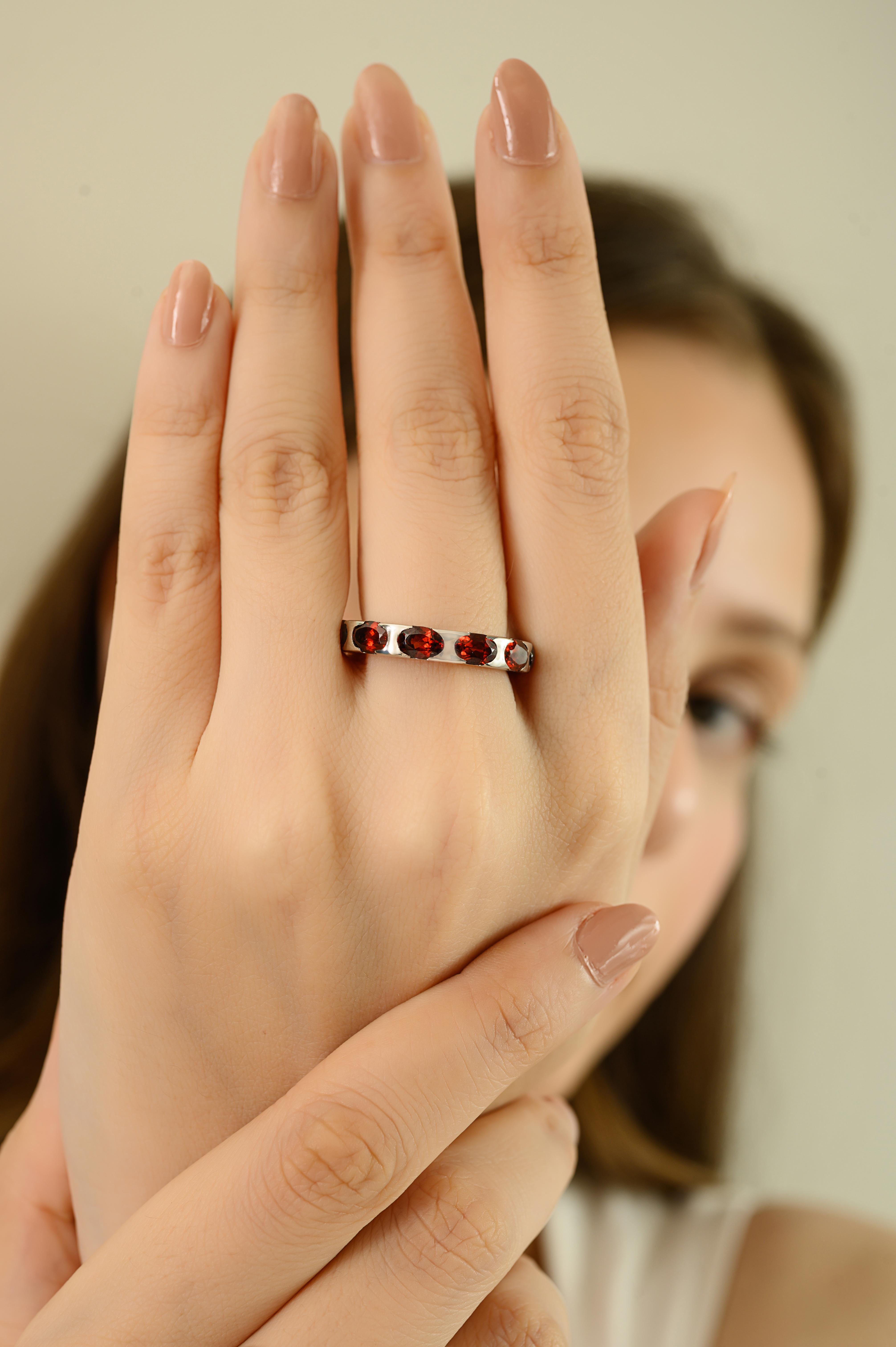 in vendita:  Anello a fascia per l'eternità in argento Sterling 925 con granato rosso intenso Nature 6.05 Ct 4