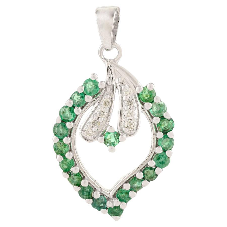 Silvorra Art Deco 1.45Ct Smaragd und Diamant Blatt Anhänger in Sterling Silber