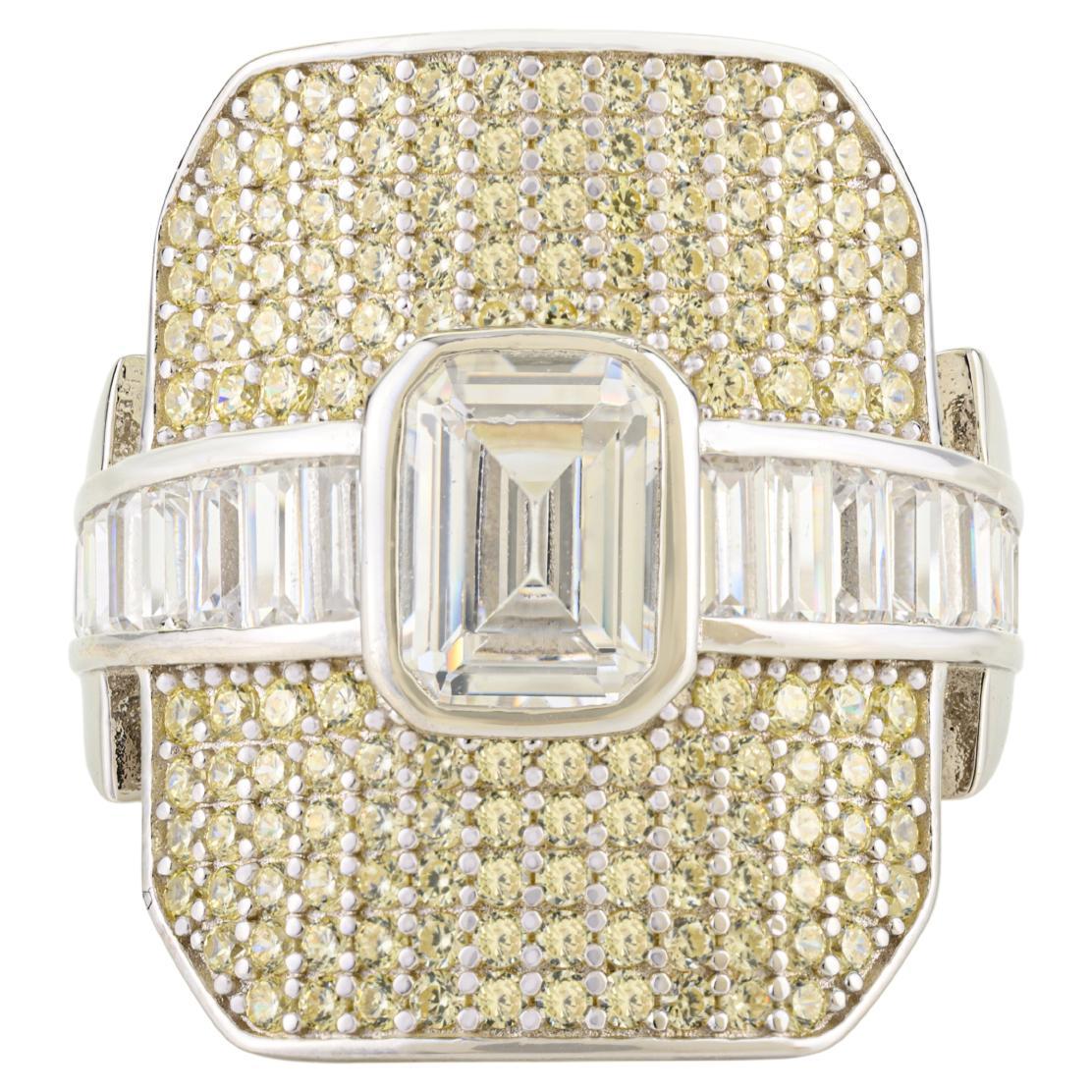 En vente :  Silvorra Art Deco Emerald Cut Cubic Zirconia Cocktail Ring 925 Sterling Silver