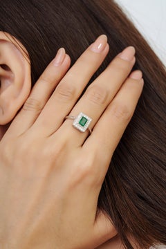 Silvorra Art Deco Inspired Emerald & Diamond Halo Engagement Ring in 925 Silver