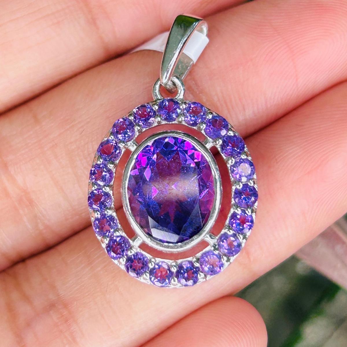 Ciondolo con ametista naturale da 5,06 carati in argento 925 di Silvorra in stile Art Déco. in vendita 3