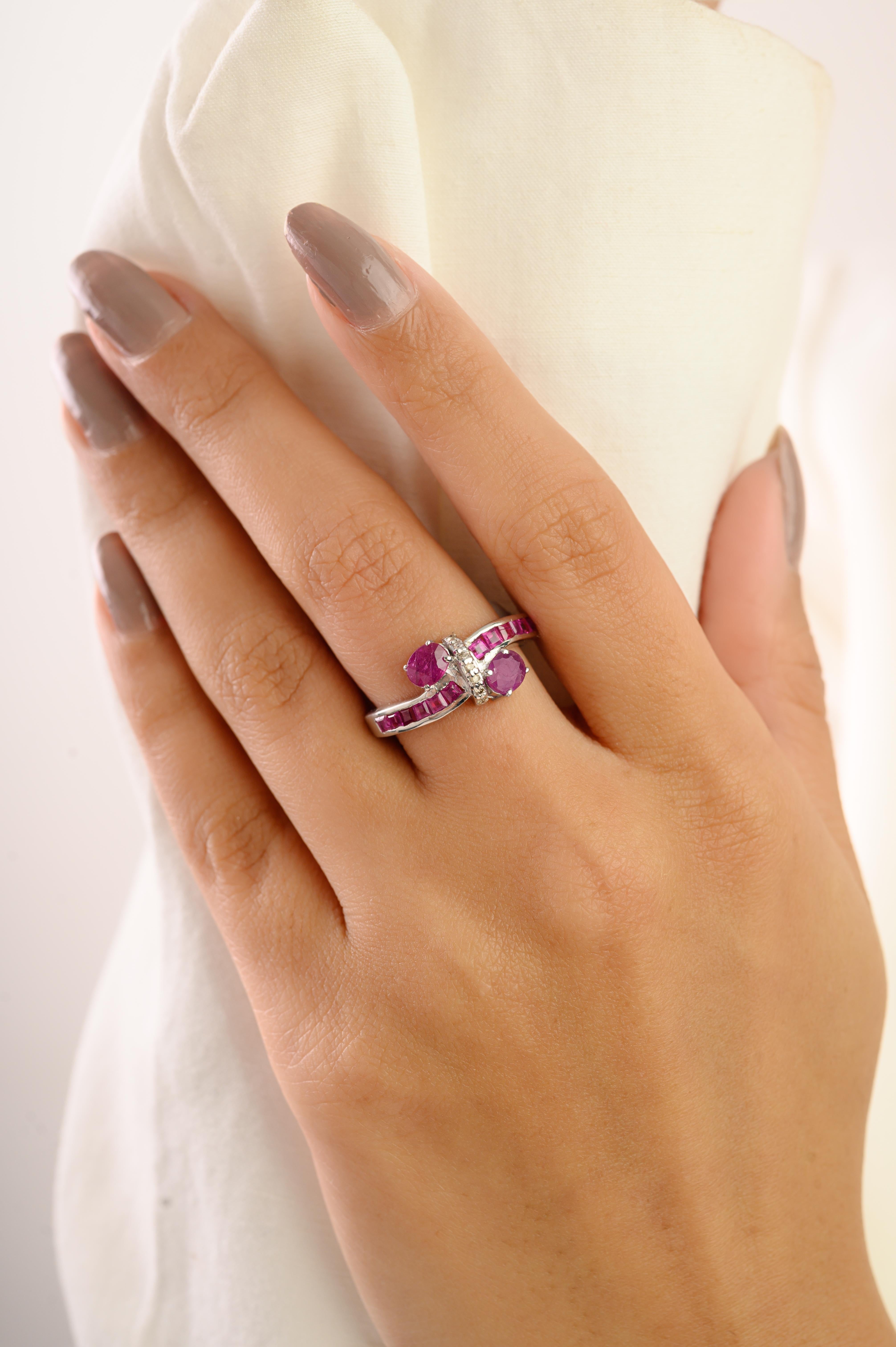 Im Angebot: Silvorra Classic 3,25 Karat Rubin & Diamant Bypass Ring in massivem 925 Sterling Silber () 4