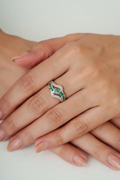 Silvorra Contemporary Emerald and Diamond Bypass Ribbon Ring in Sterling Silver