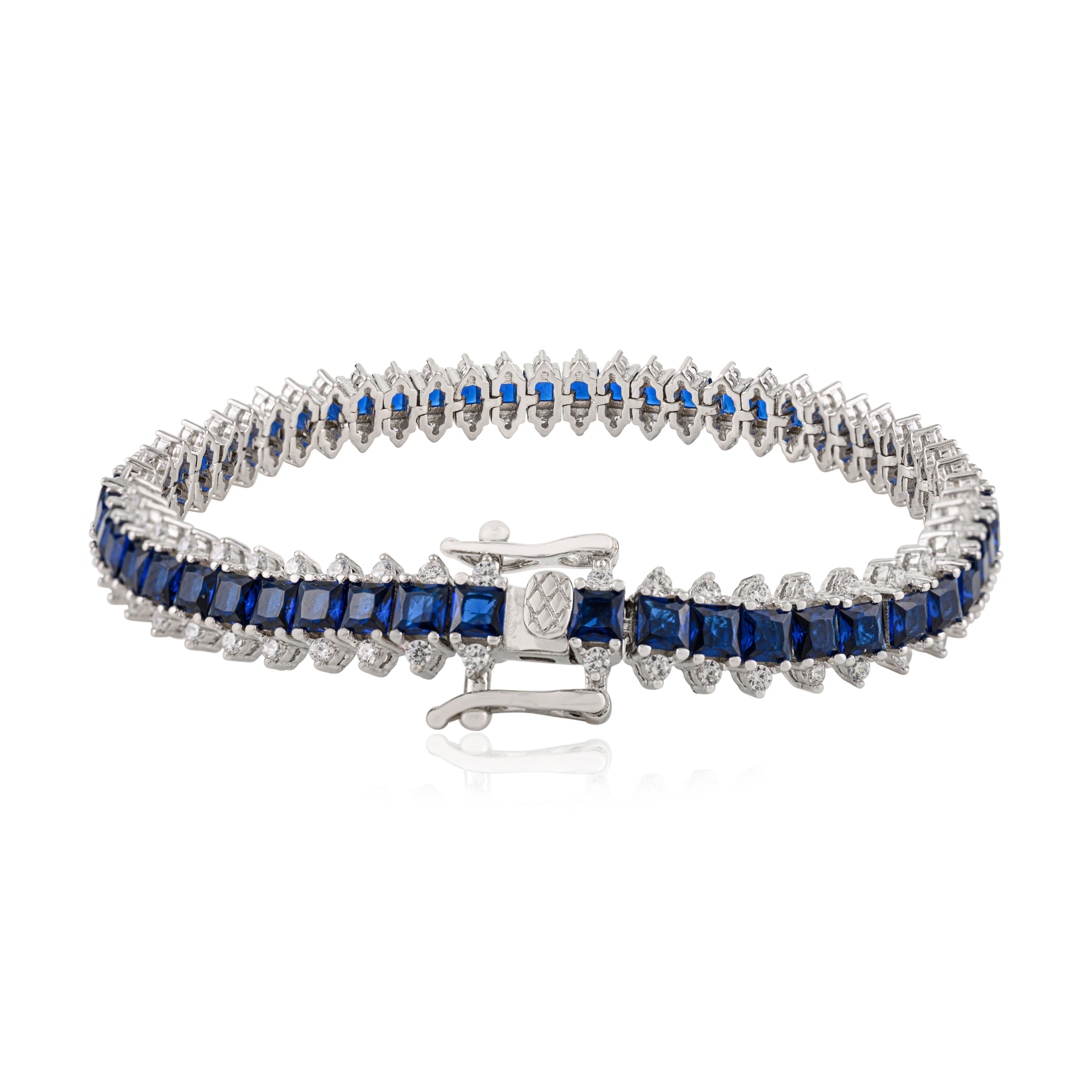 Silvorra Deslumbrante Pulsera de Circonitas Azules y Blancas en Plata de Ley 925 en Nuevo estado para la venta en New York, NY