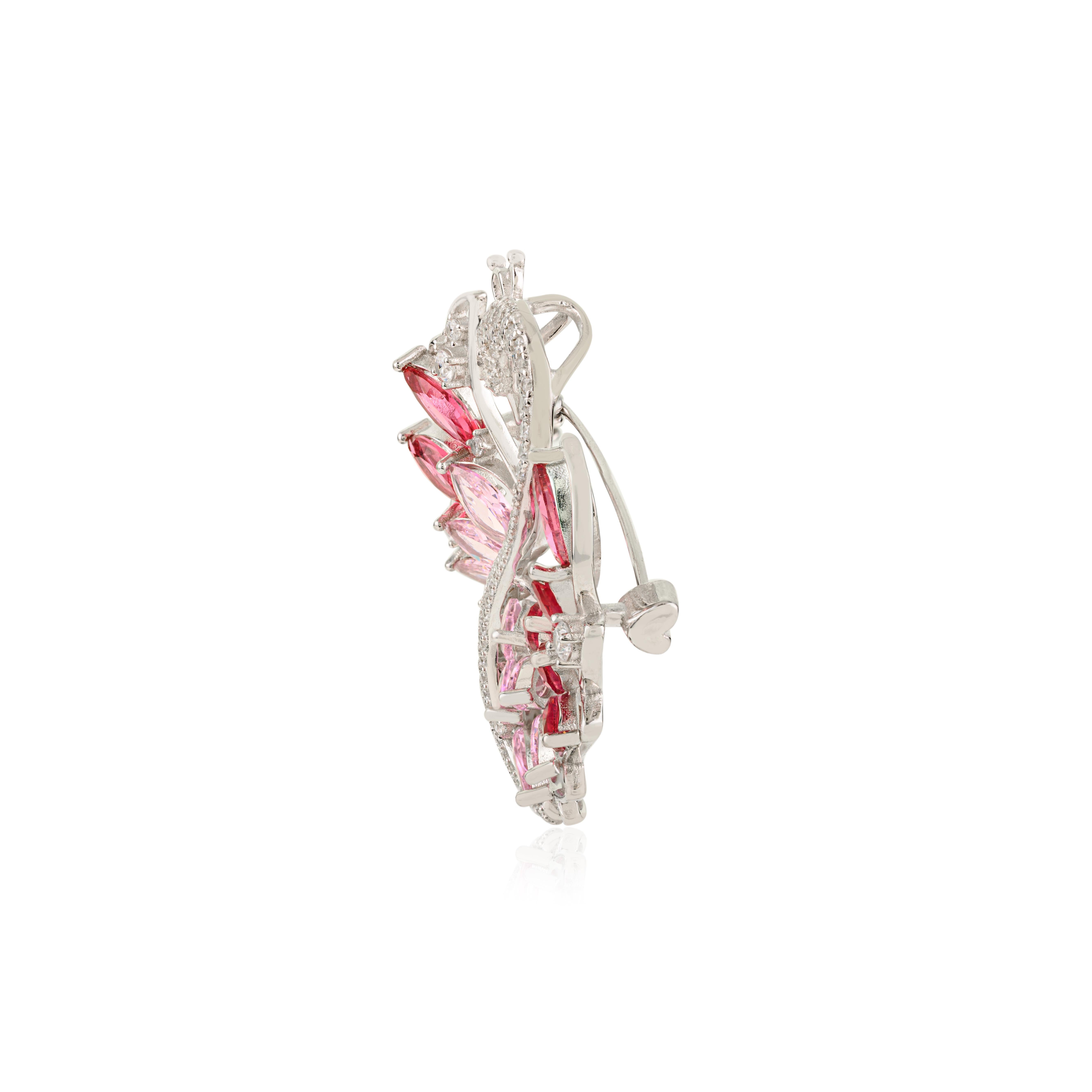 Silvorra Elegante Broche Colgante Cisne Plata 925 con Circonita Cúbica Rosa y Blanca en Nuevo estado para la venta en New York, NY