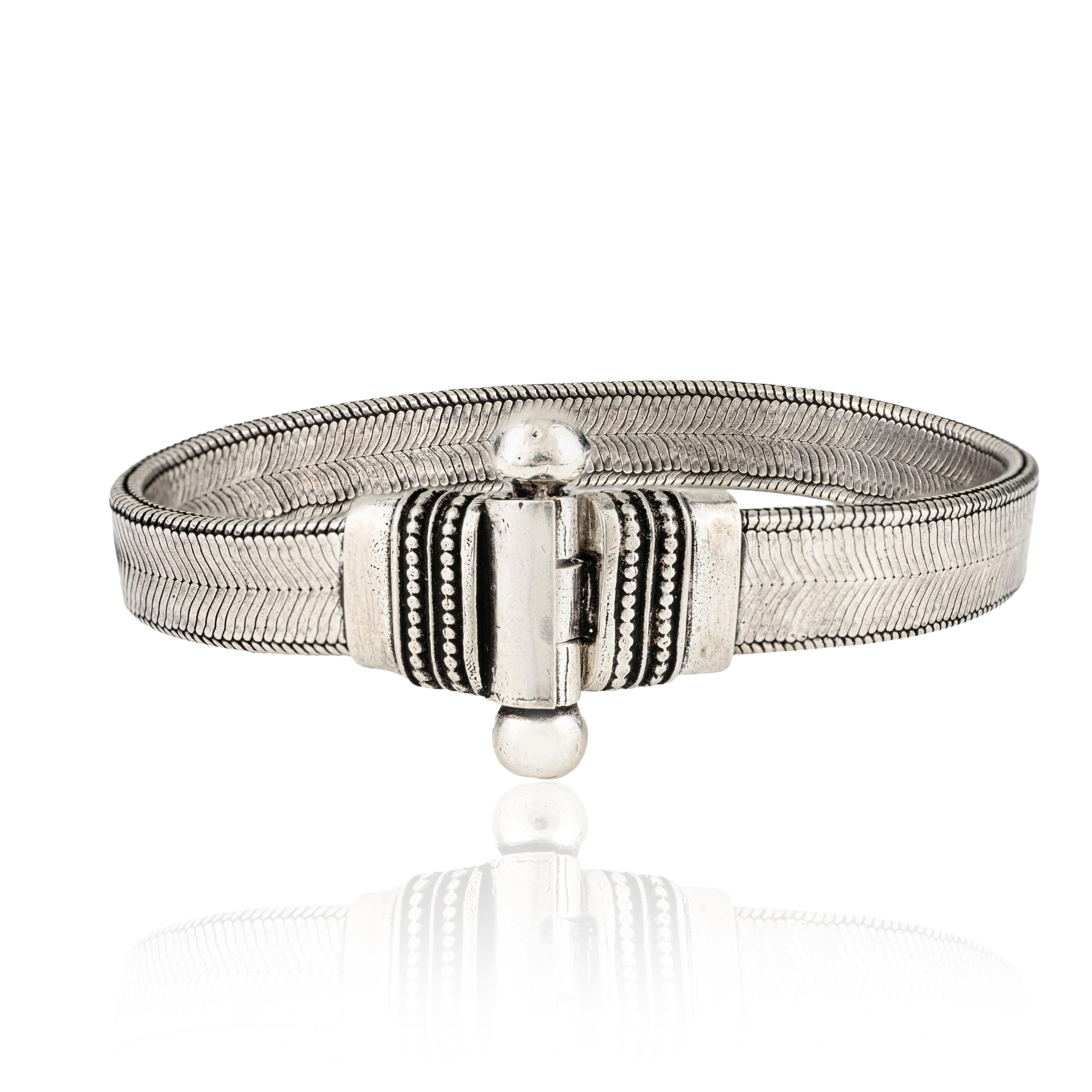 Silvorra Pulsera exclusiva de cadena de serpiente estilo Art Déco en plata de ley 925 en Nuevo estado para la venta en New York, NY