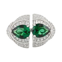 Anello Cocktail Split Halo con Cubic Zirconia Verde e Bianca di Silvorra in Argento 925