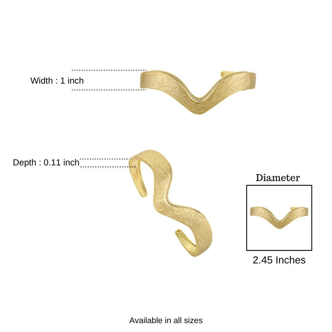 Bracciale regolabile con zirconi ondulati in argento 925 e tonalità oro di Silvorra in vendita 6