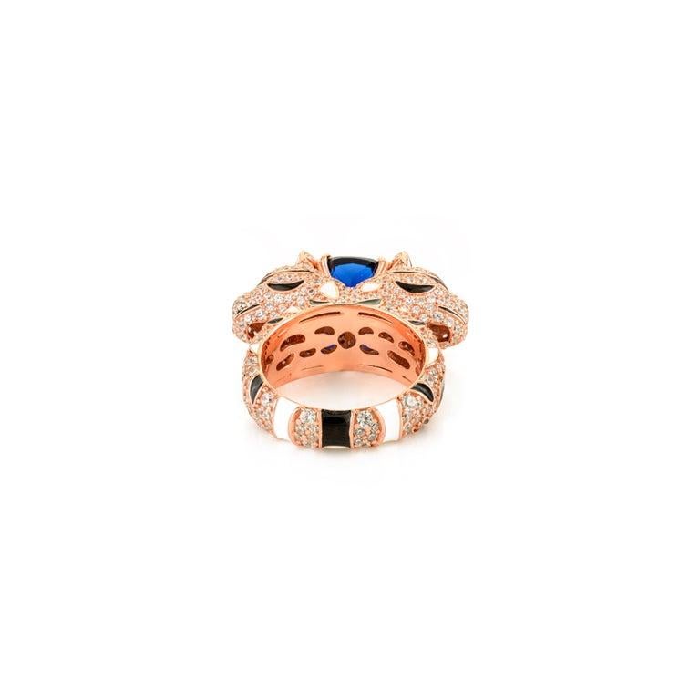 A Silver Bague en argent en forme de panthère sauvage avec zircon bleu et blanc, faite à la main Neuf - En vente à New York, NY
