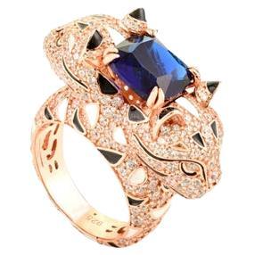 A Silver Bague en argent en forme de panthère sauvage avec zircon bleu et blanc, faite à la main en vente