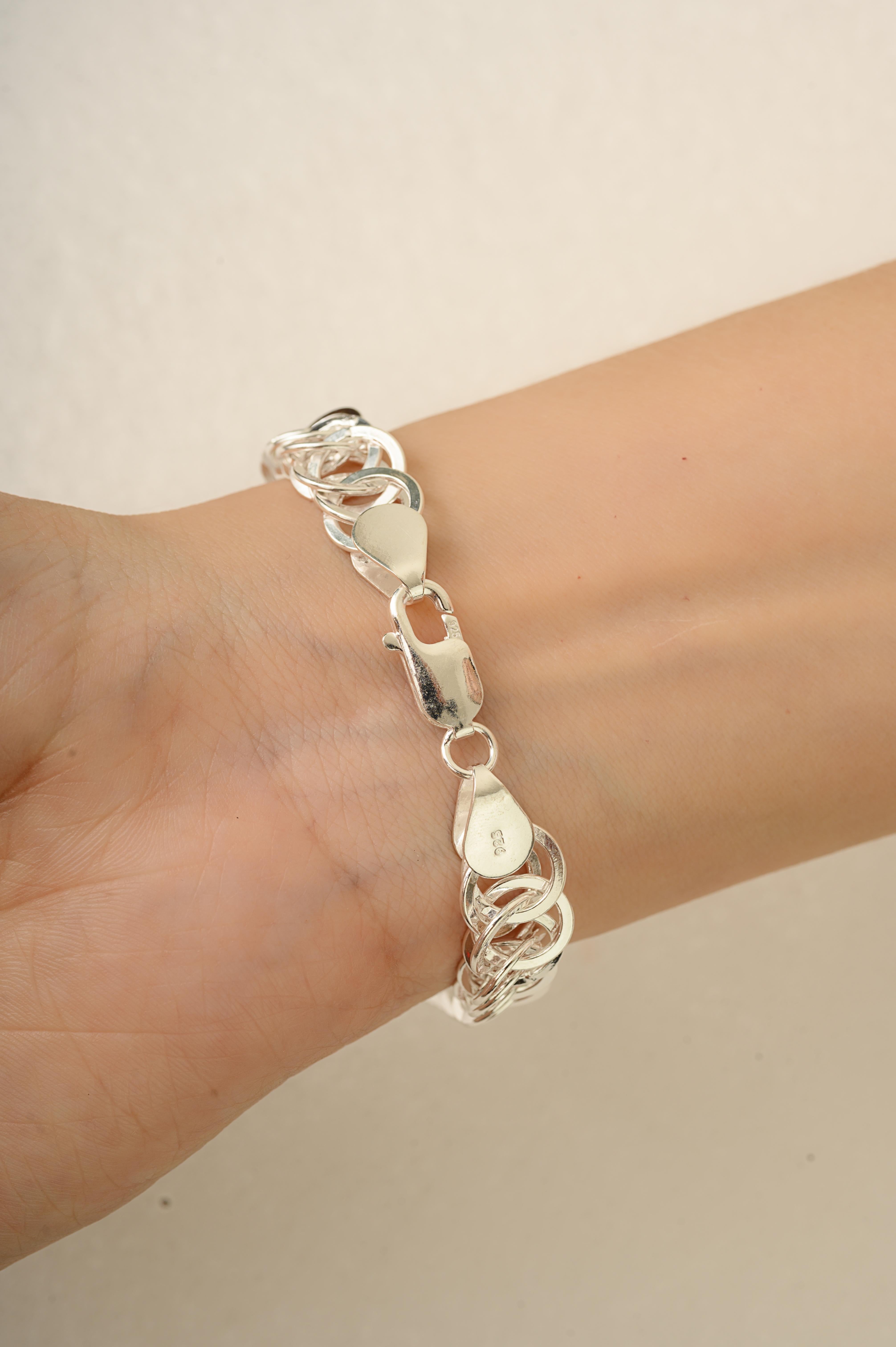 Silvorra Handcrafted Interlinked 925 Sterling Silver Unisex Chain Bracelet For Sale 4