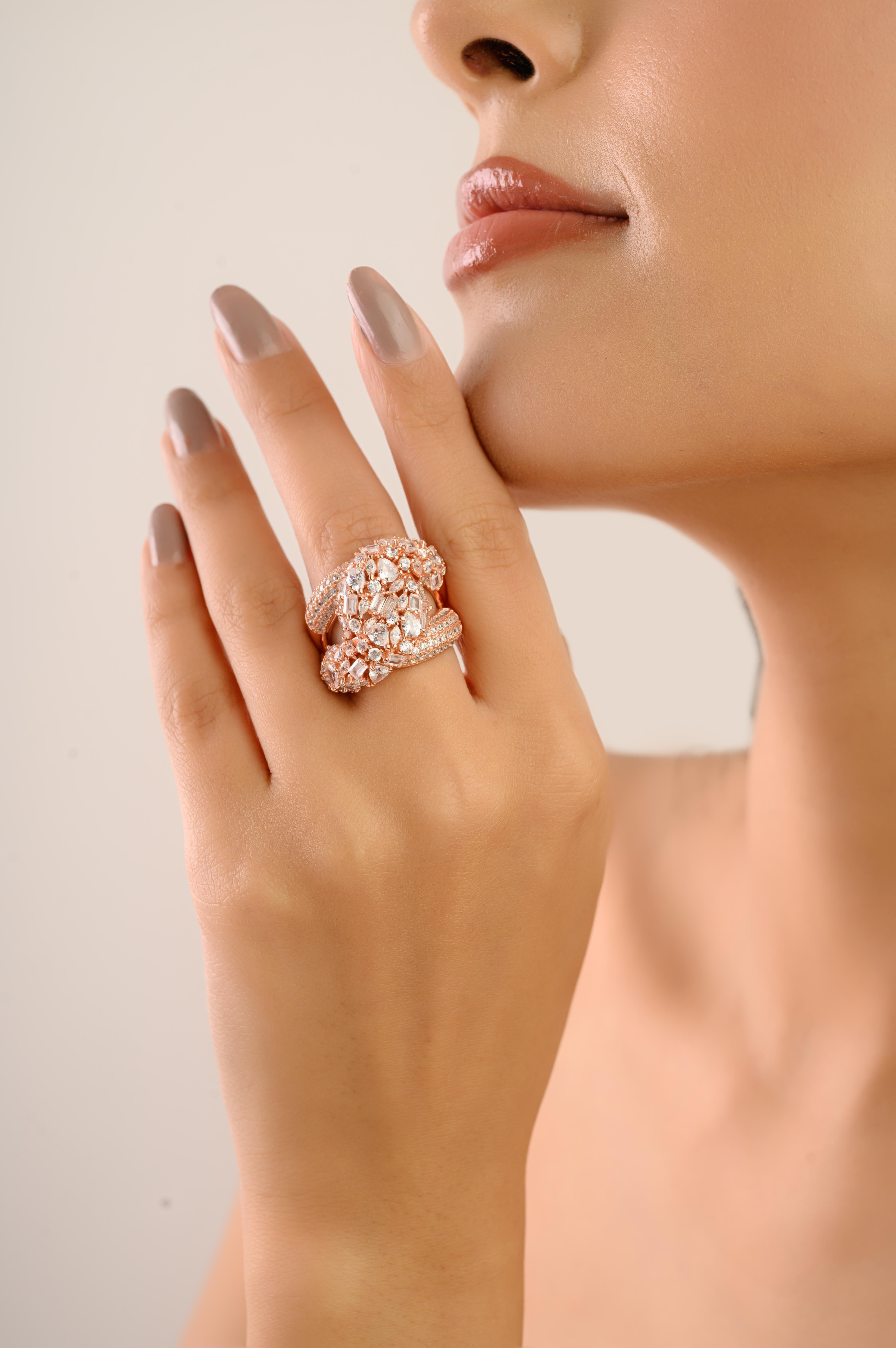Im Angebot: Silvorra Handcrafted Mixed Shaped CZ Stones Cocktail Ring in 925 massivem Silber () 8