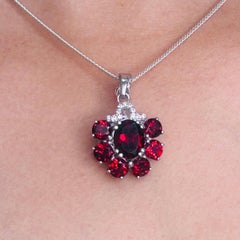 Silvorra Handcrafted Natural Garnet Prong Set Flower Pendant in 925 Solid Silver