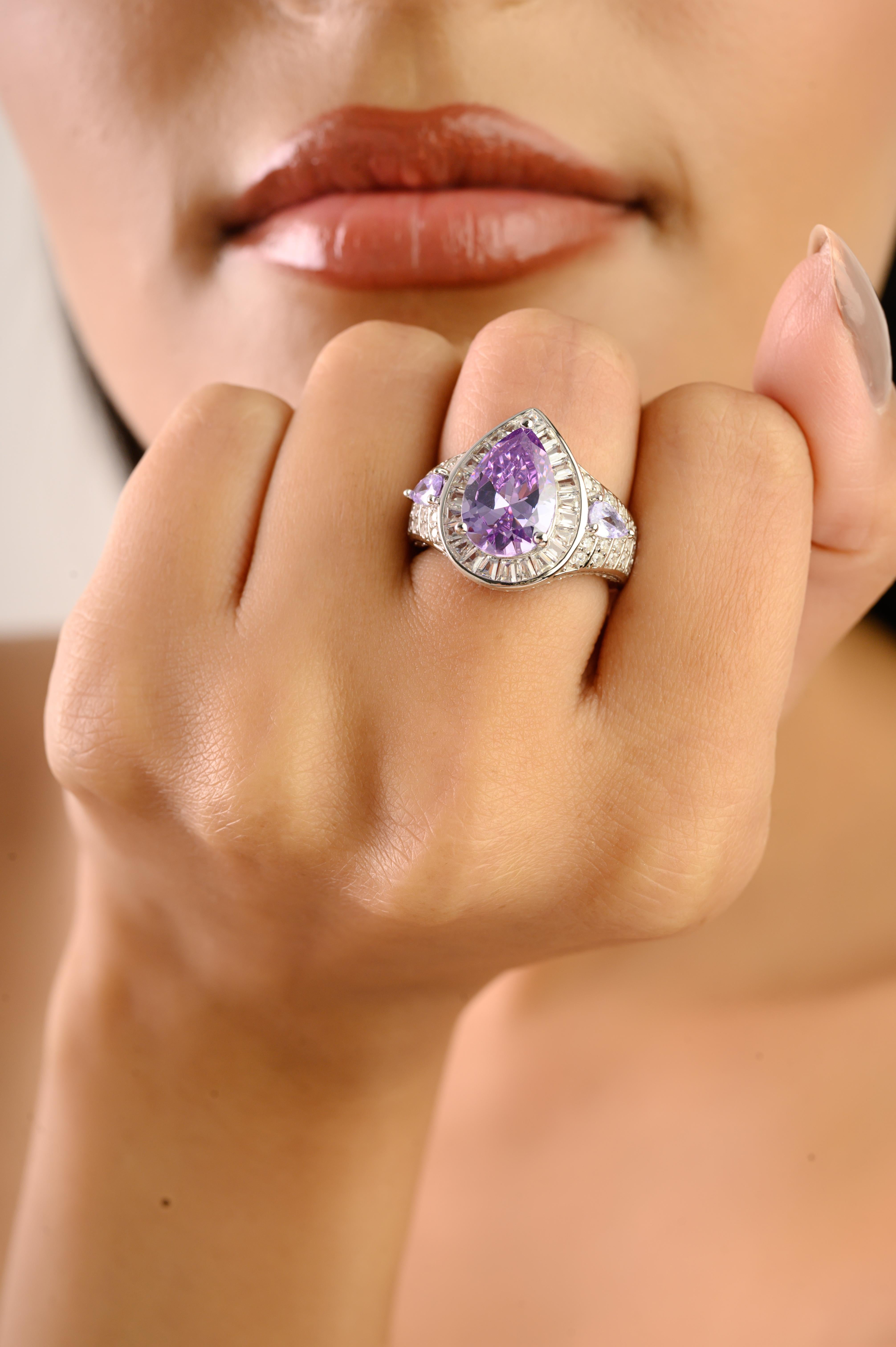 En vente :  Silvorra Bague halo en argent 925 avec zircon cubique violet, faite à la main 4