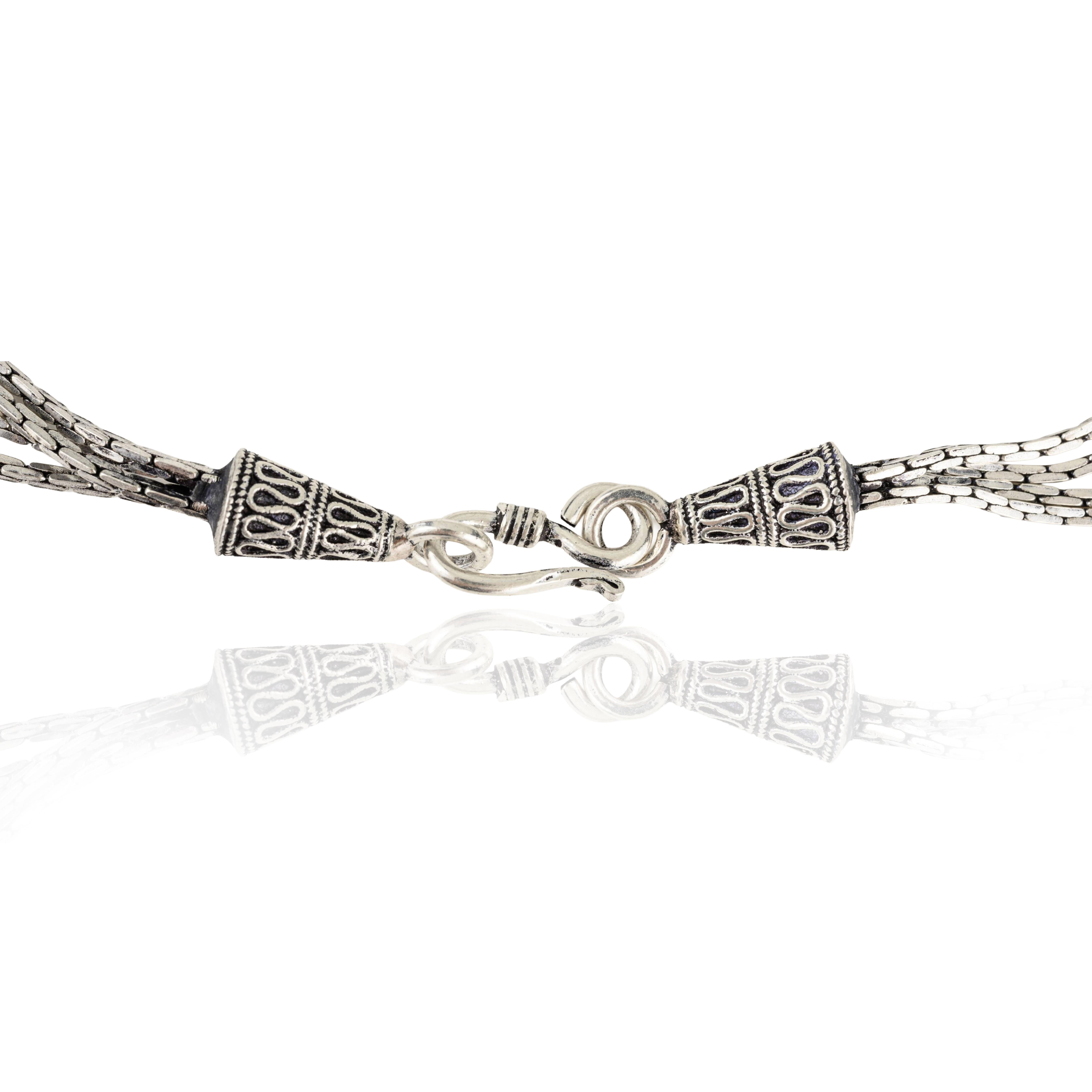 Donna Silvorra Collana di lusso in argento 925 con perline ornate e strutturate in vendita