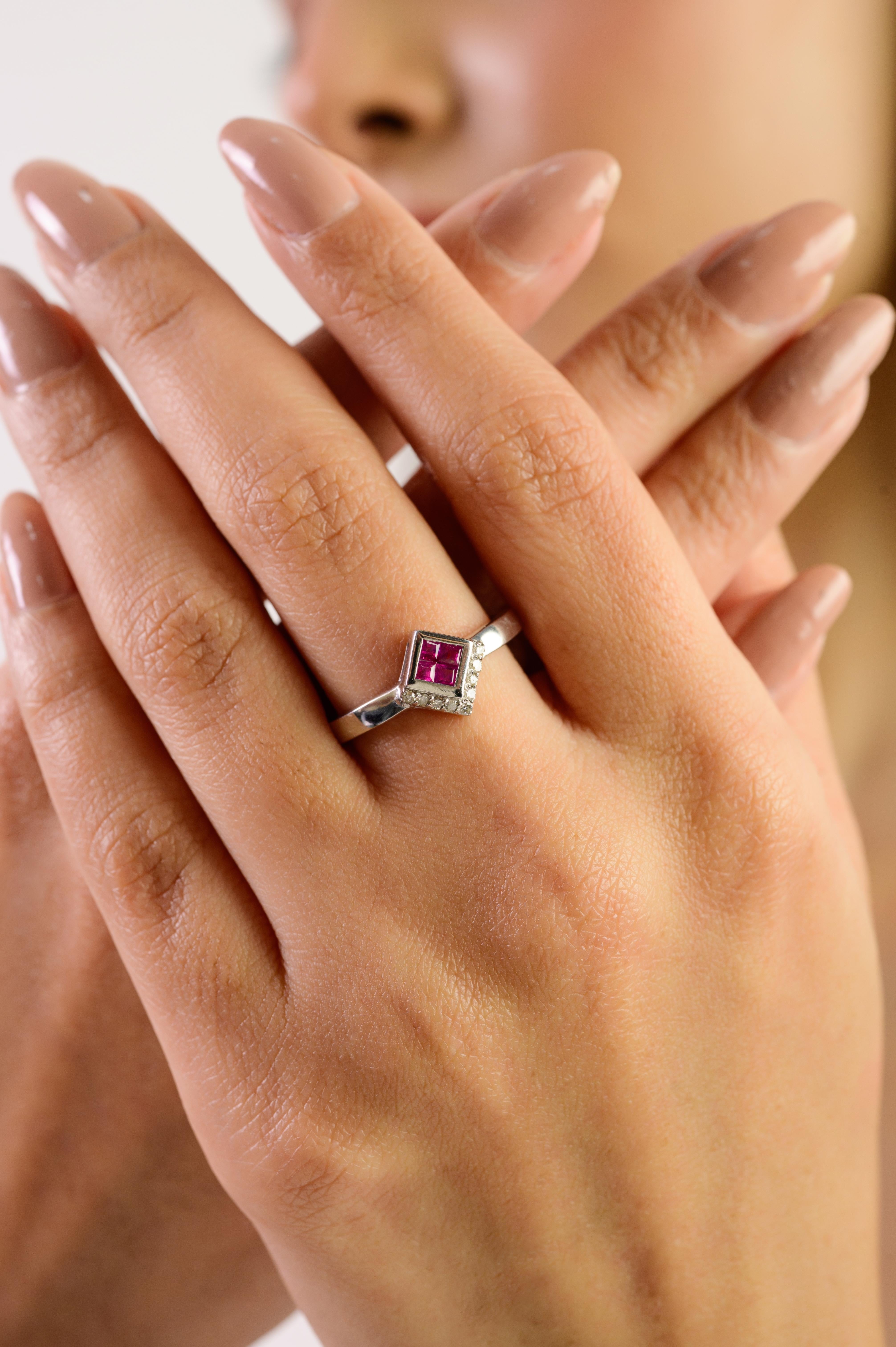 For Sale:  Silvorra Minimal Ruby Princess-Cut Mosaic Ring in Sparkle Diamond Jewelry Gift 4